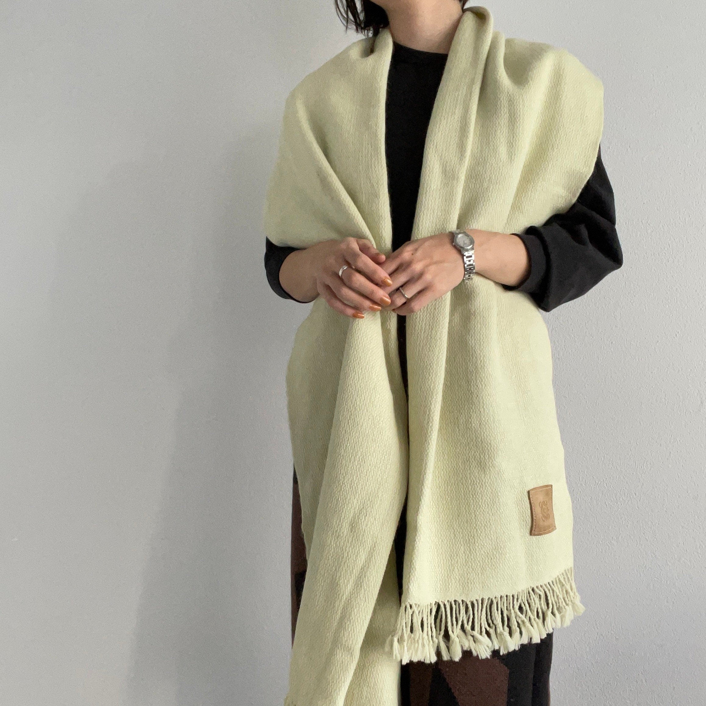 LOEWE Stall Muffler Anagram Alpaca Off White Vintage Authentic