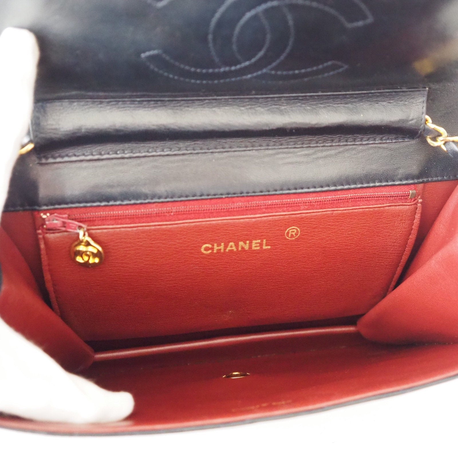 CHANEL Matelasse Quilted CC Logo Chain Shoulder Bag Black vintage Authentic