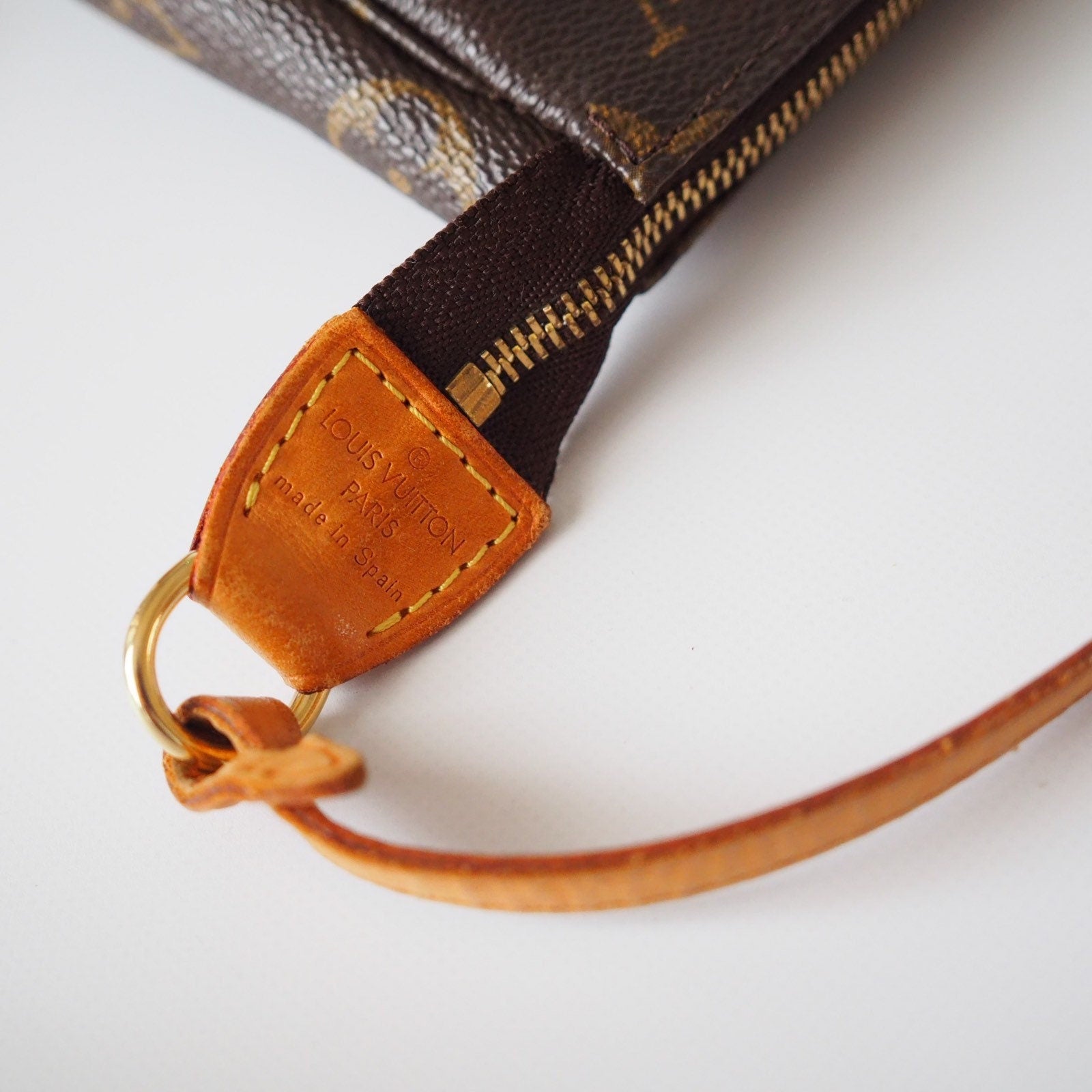 LOUIS VUITTON Monogram Pochette Accessoires Pouch Mini hand Bag Vintage Authentic