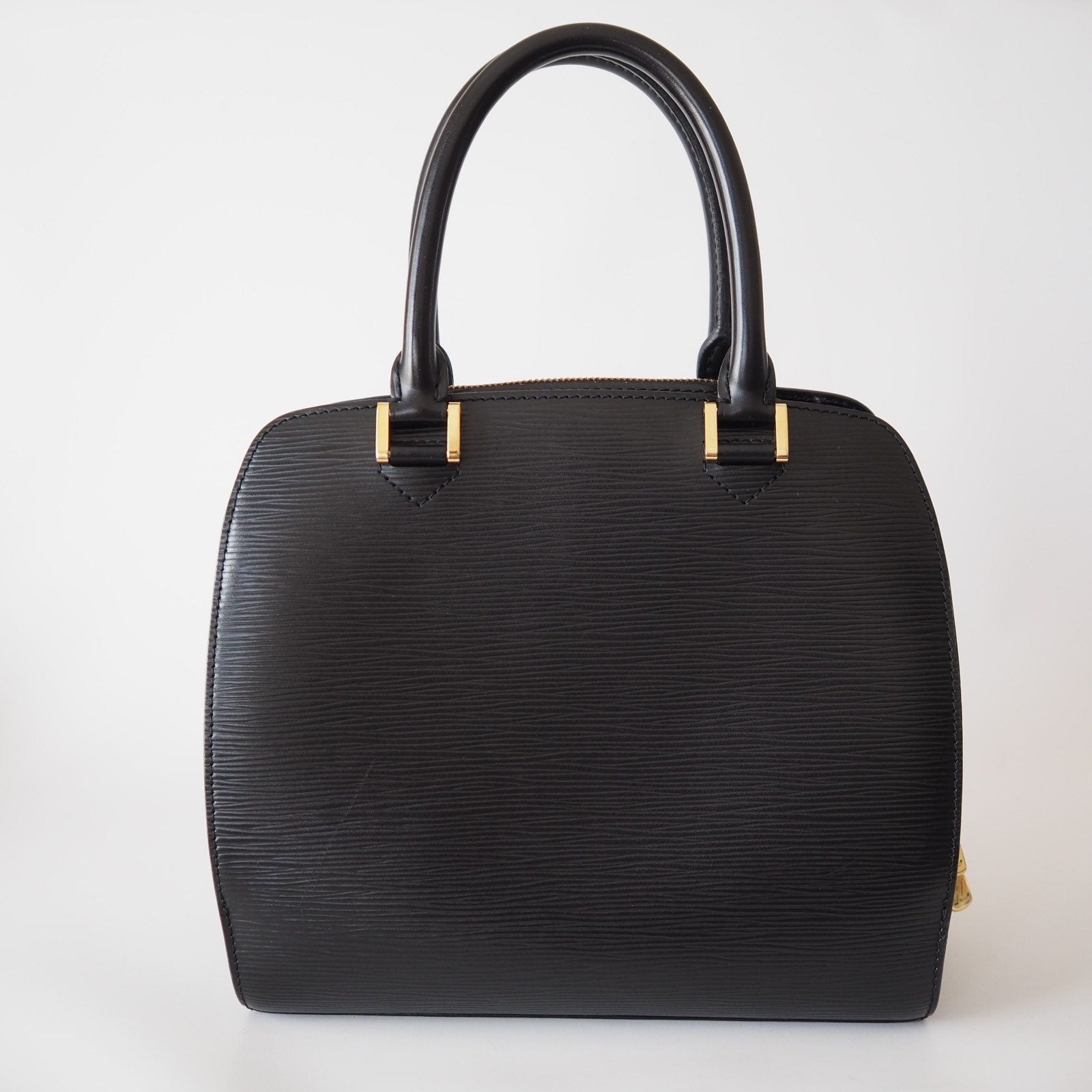 LOUIS VUITTON Epi Pont neuf Hand Bag Black M52052 LV Vintage Authentic