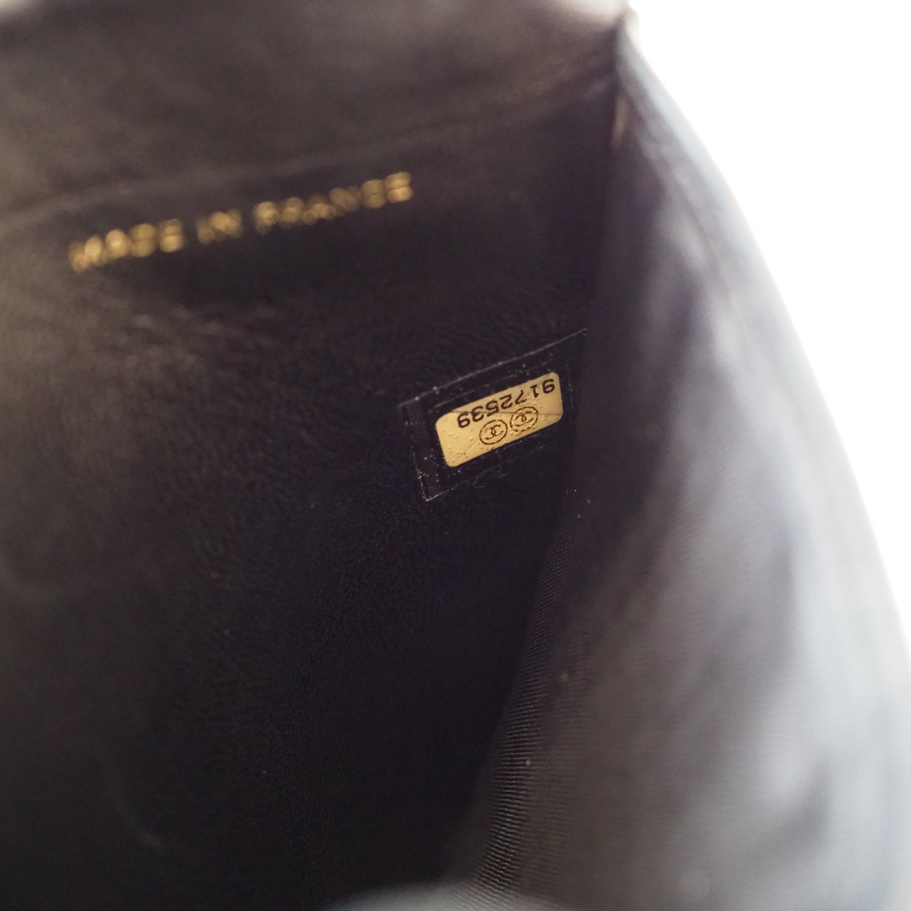 CHANEL Wallet Compact Purse Caviar Skin CC Leather Black Authentic Vintage Box