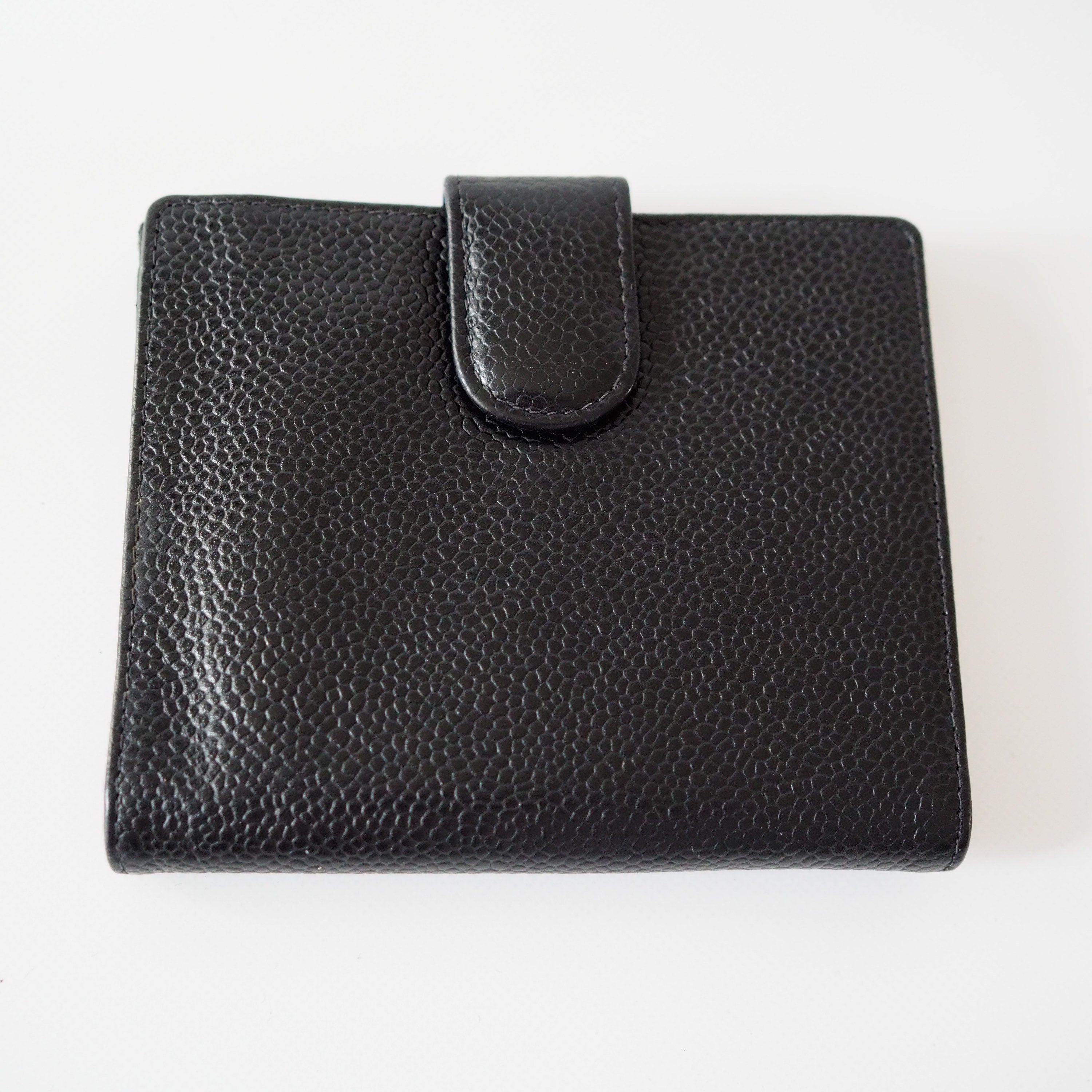CHANEL Wallet Compact Purse Caviar Skin CC Leather Black Authentic Vintage Box