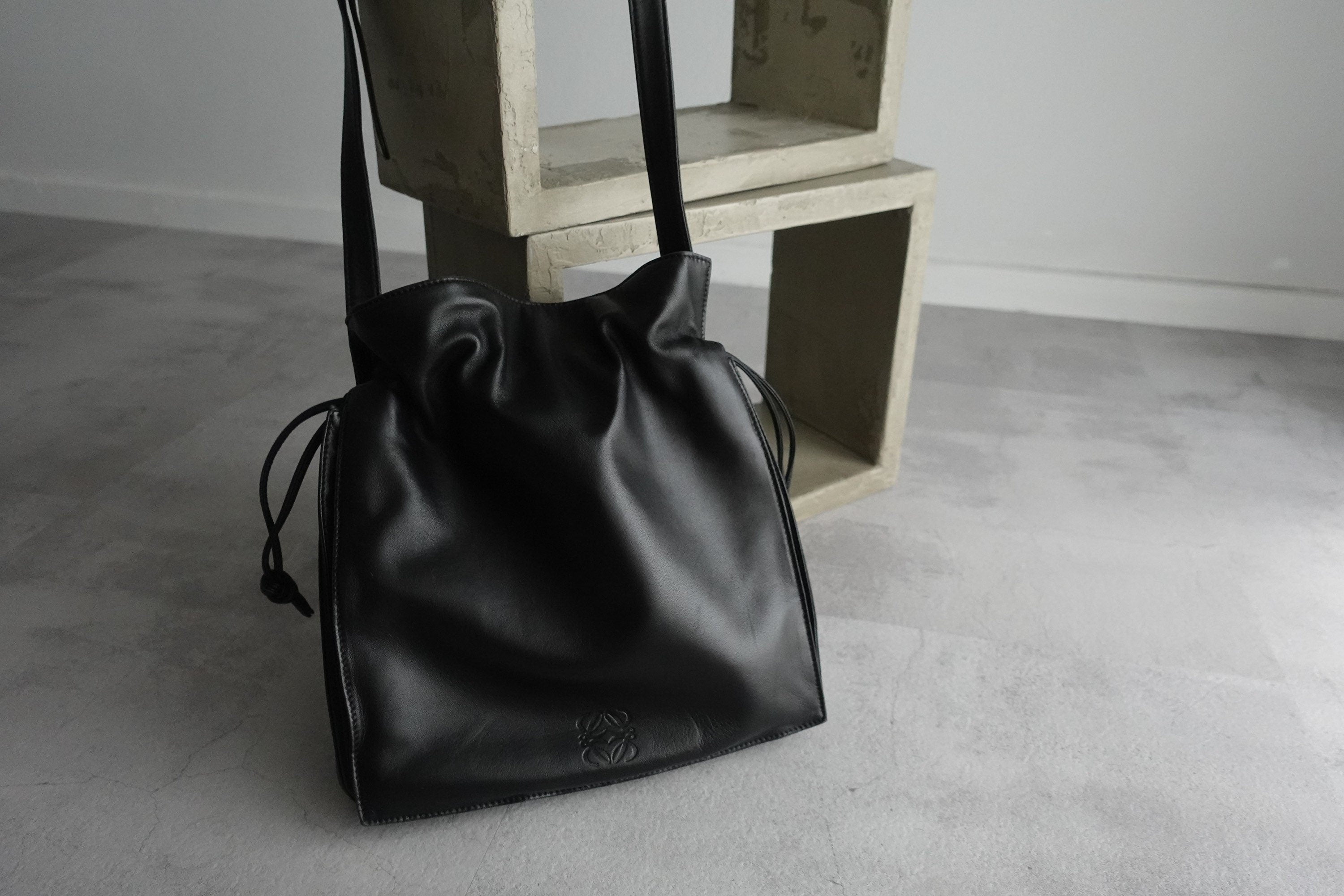 LOEWE Flamenco Anagram Shoulder bag Black Leather Vintage Authentic