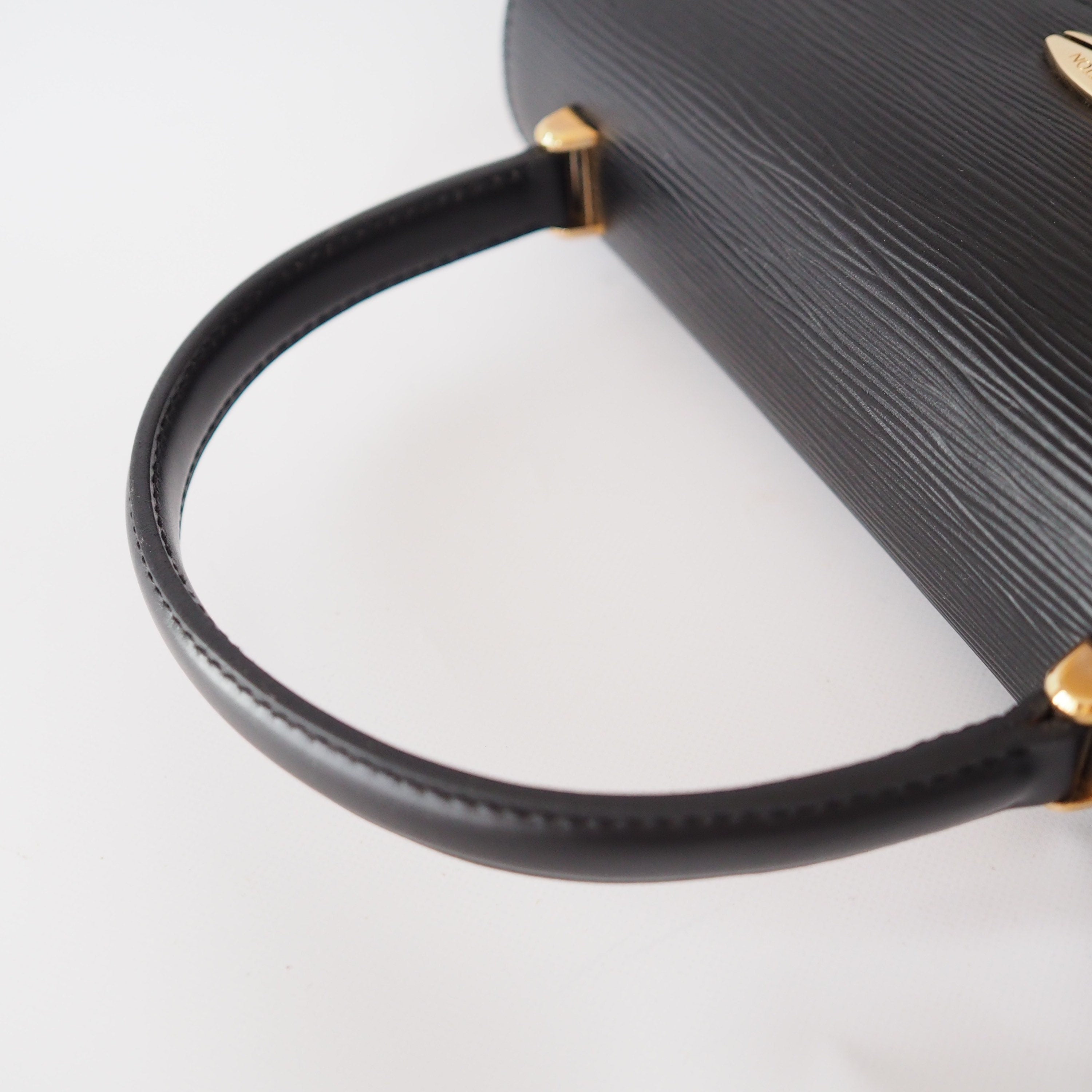 LOUIS VUITTON Epi Malesherbes Hand Bag Black M52372 Authentic