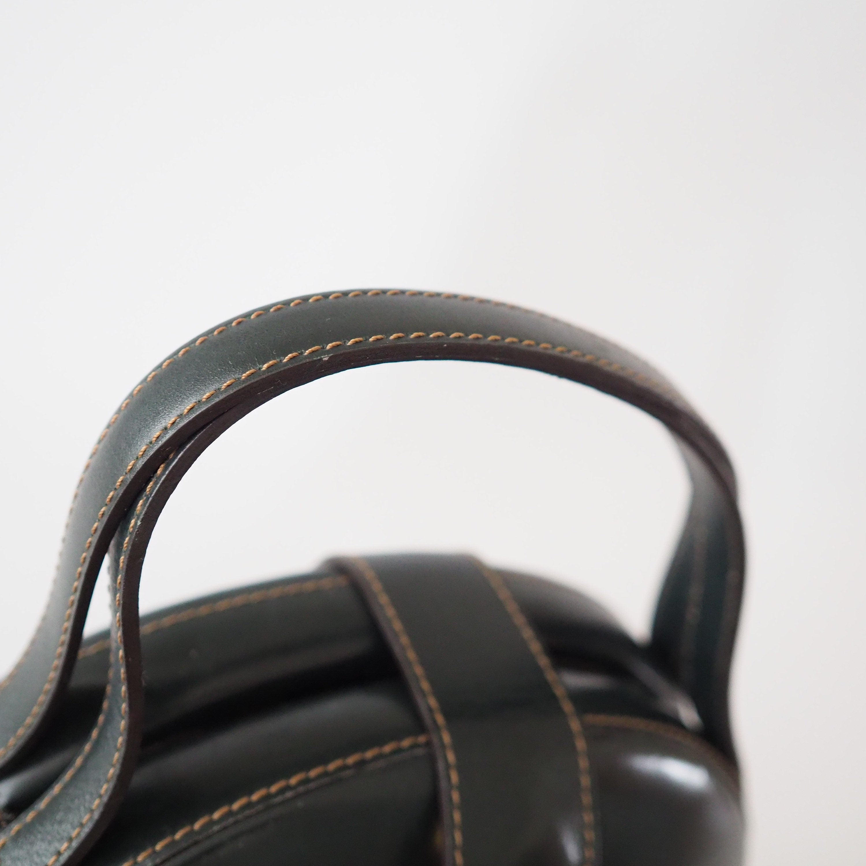 LOEWE Circle Hand Bag Green Leather Vintage Authentic