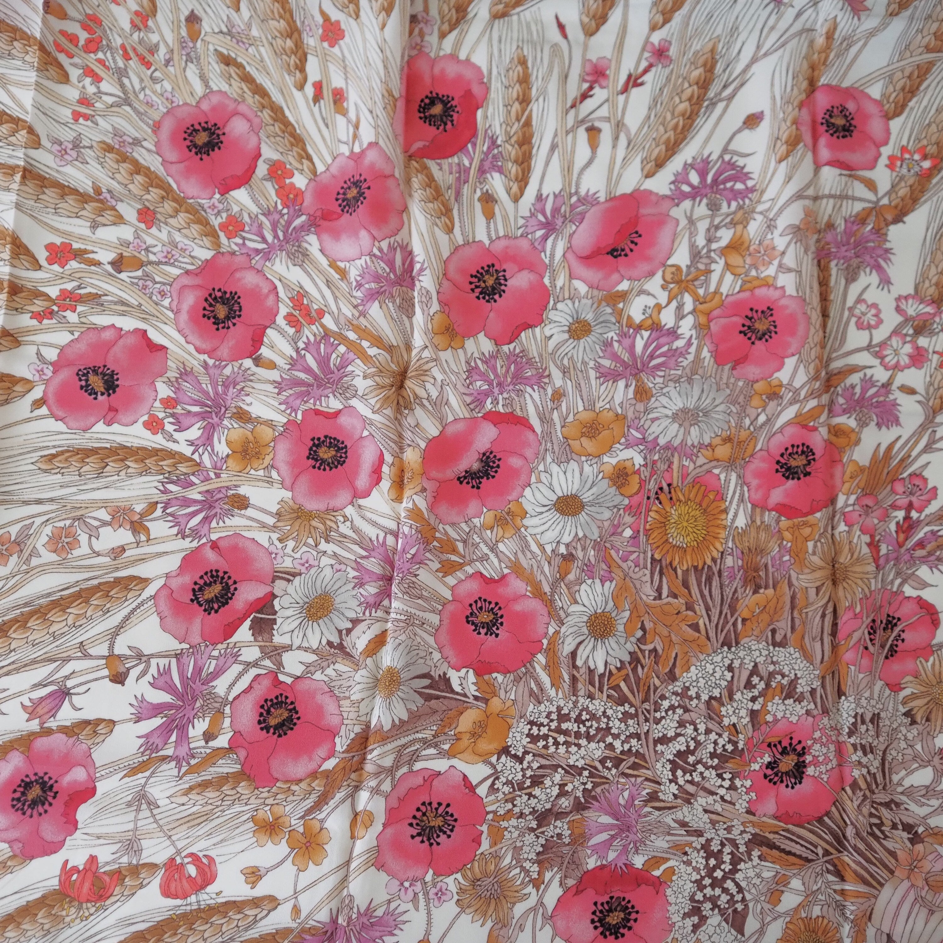 GUCCI Scarf Silk Pink Flower Authentic