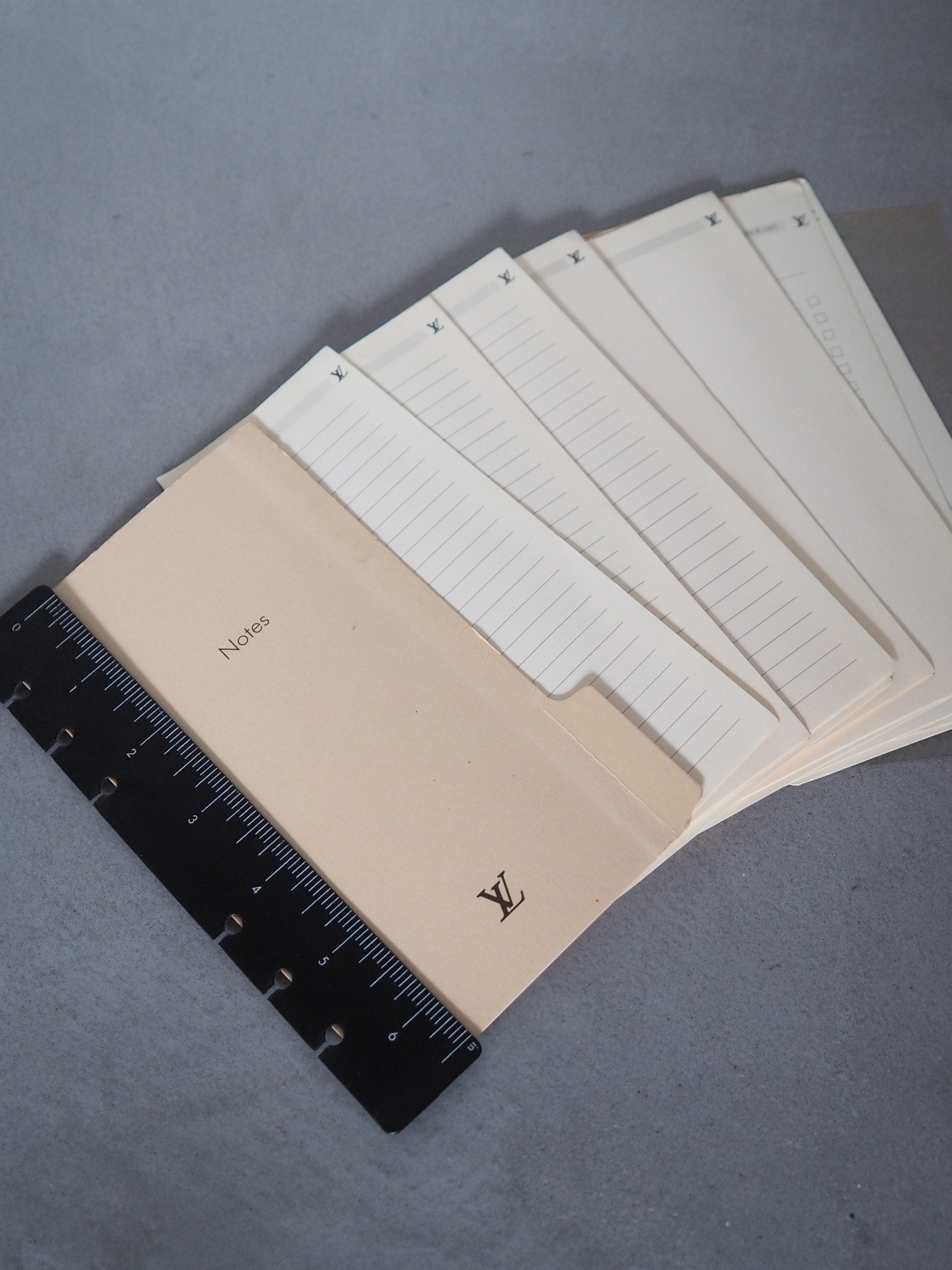 LOUIS VUITTON Agenda MM Monogram Day Planner Cover Authentic