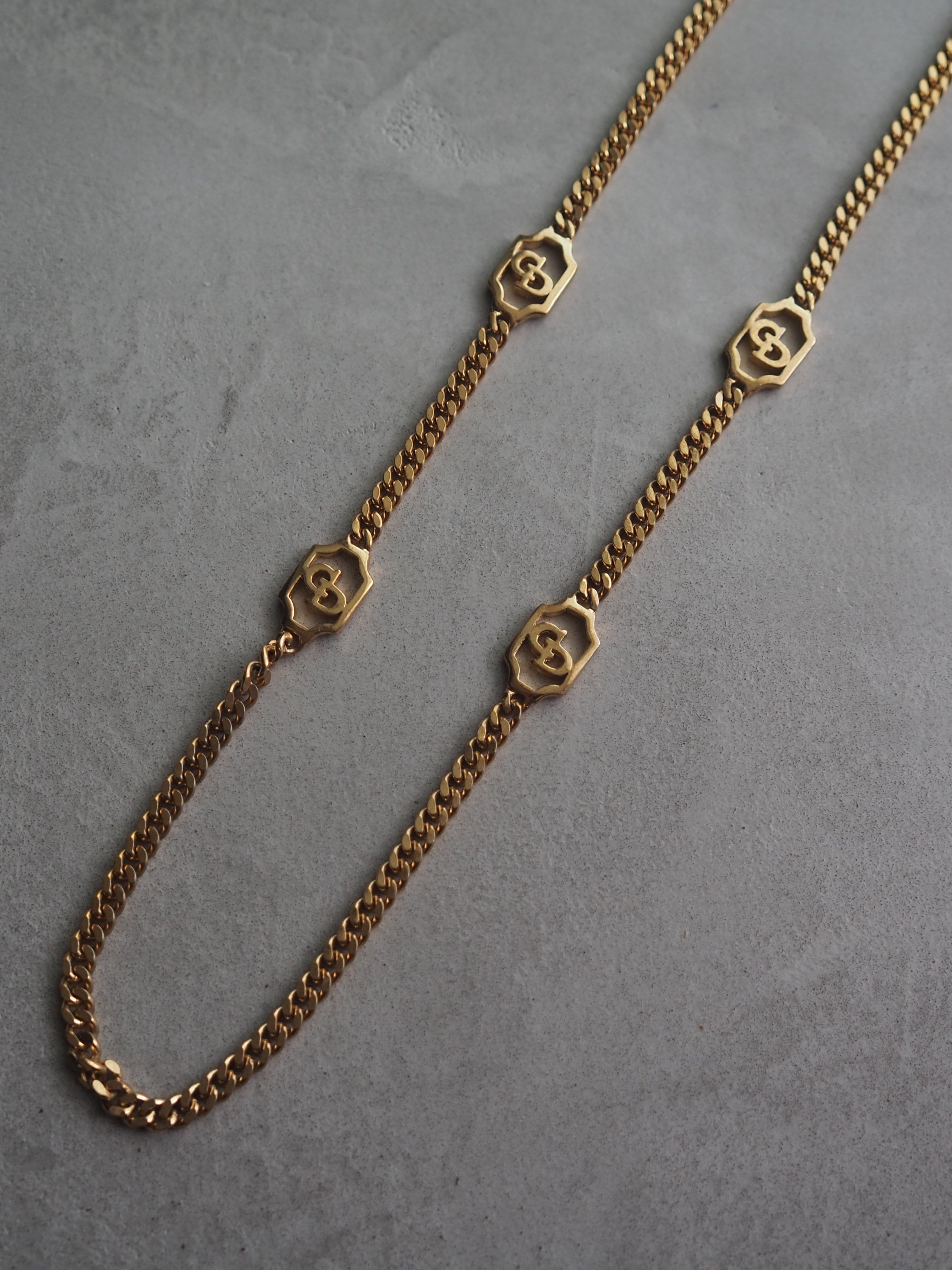 Christian Dior Long Necklace CD Logo Vintage Metal Gold Authentic
