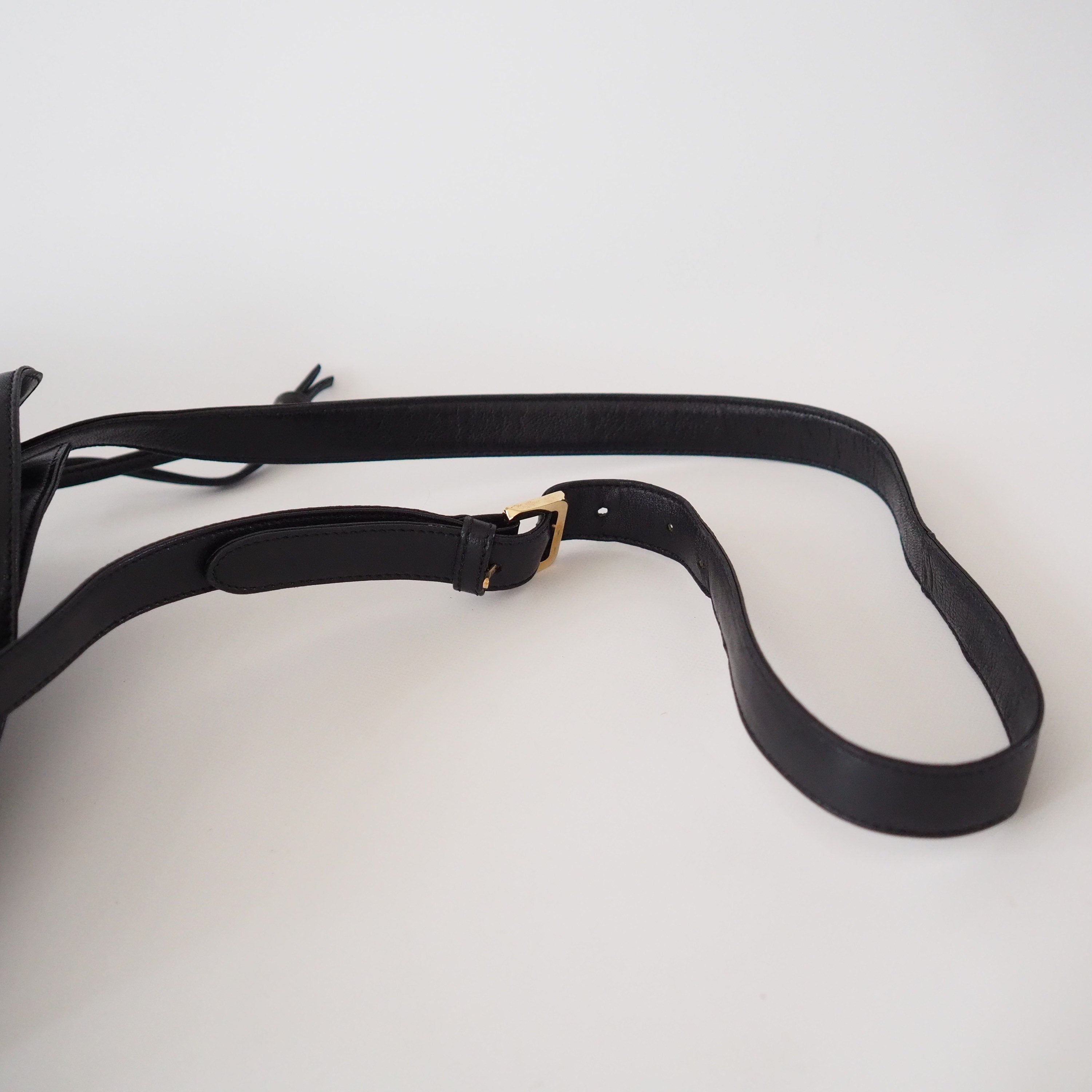 LOEWE Flamenco Anagram Shoulder bag Black Leather Vintage Authentic