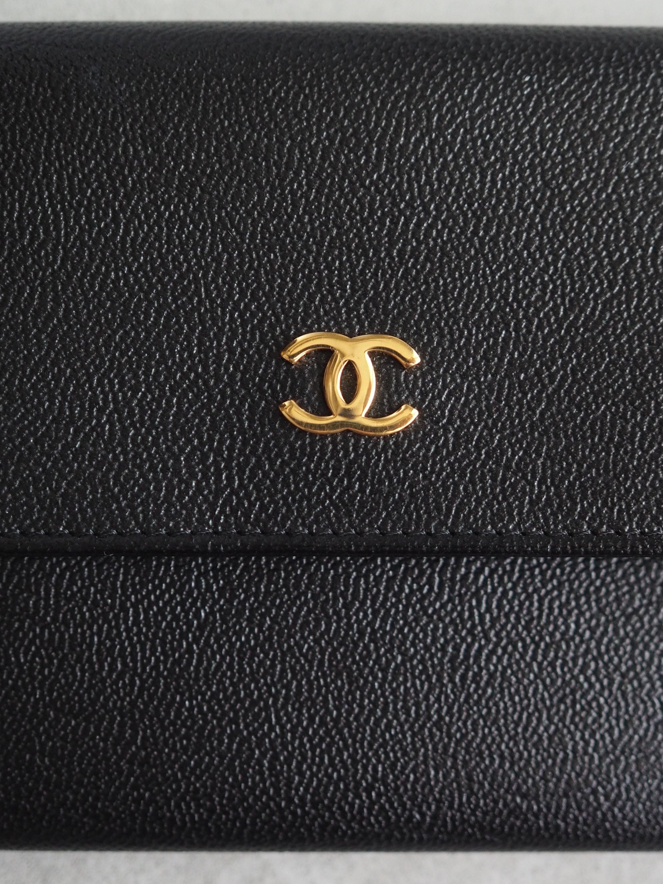 CHANEL COCO Wallet Purse Compact Leather Black Authentic Vintage Box