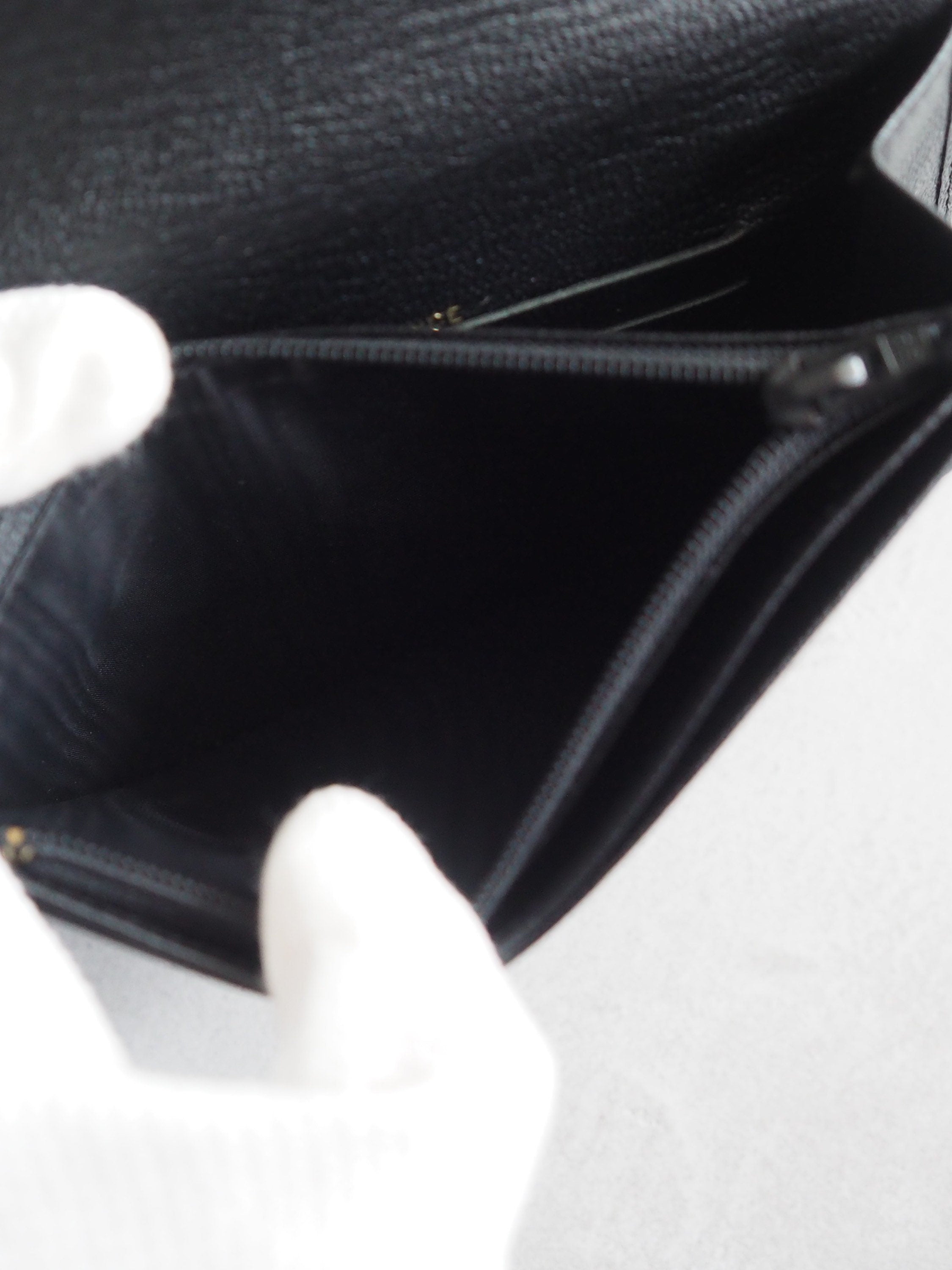 CHANEL COCO Wallet Purse Compact Leather Black Authentic Vintage Box