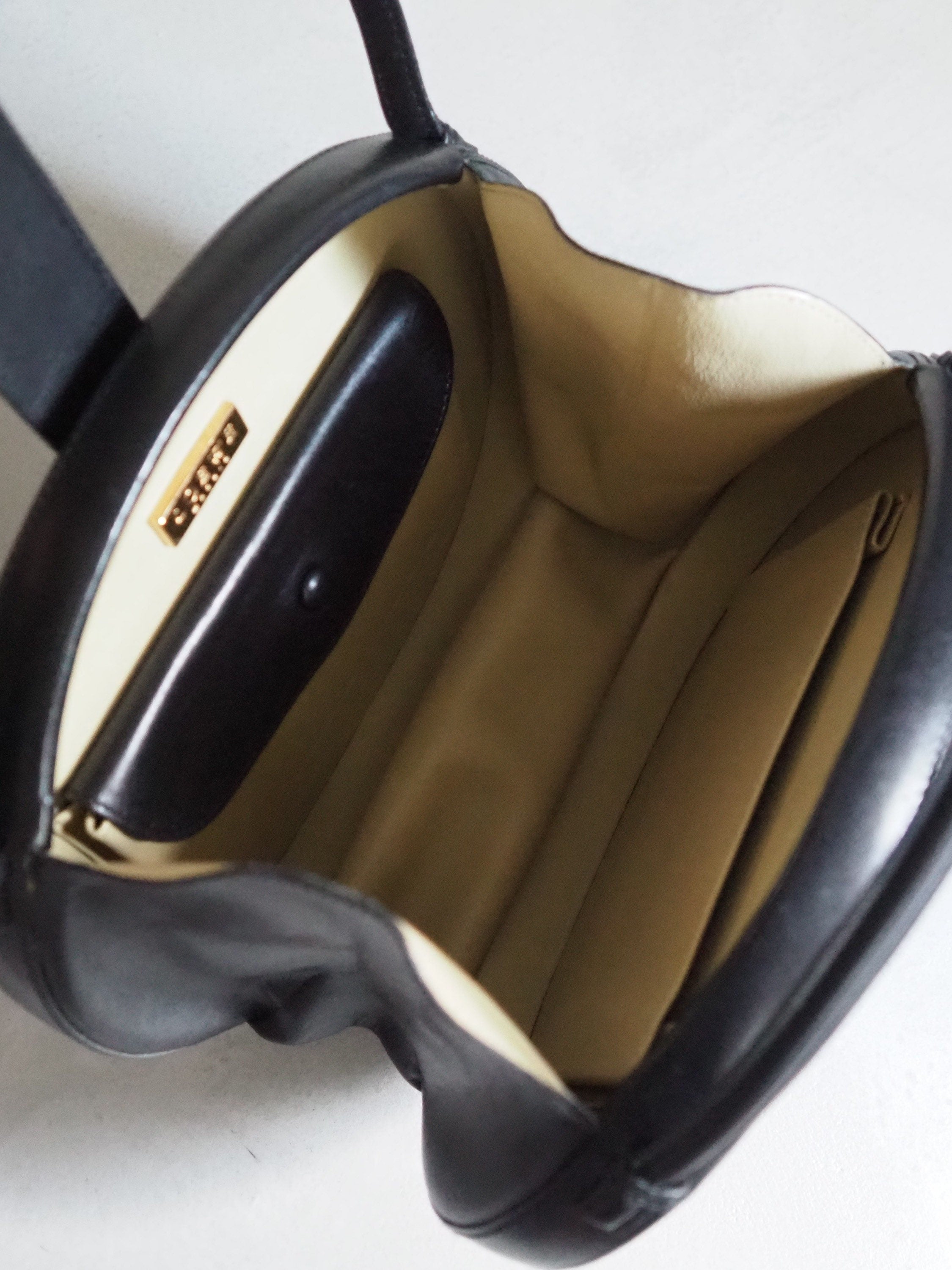 LOEWE Circle Hand Bag Anagram Black Leather Vintage Authentic