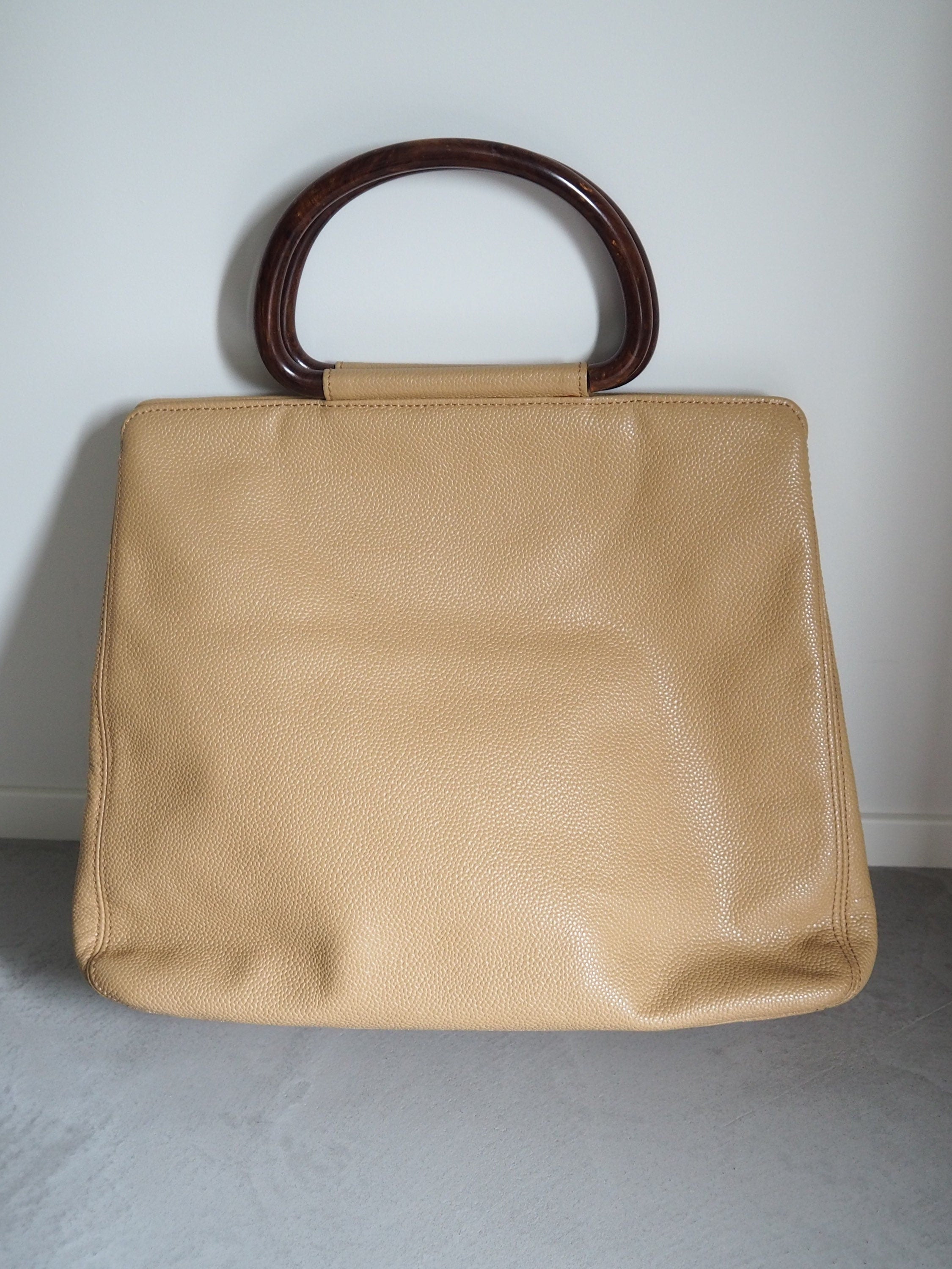 CHANEL Wood Handle Caviar Skin CC Logo Hand Bag Beige Vintage Authentic