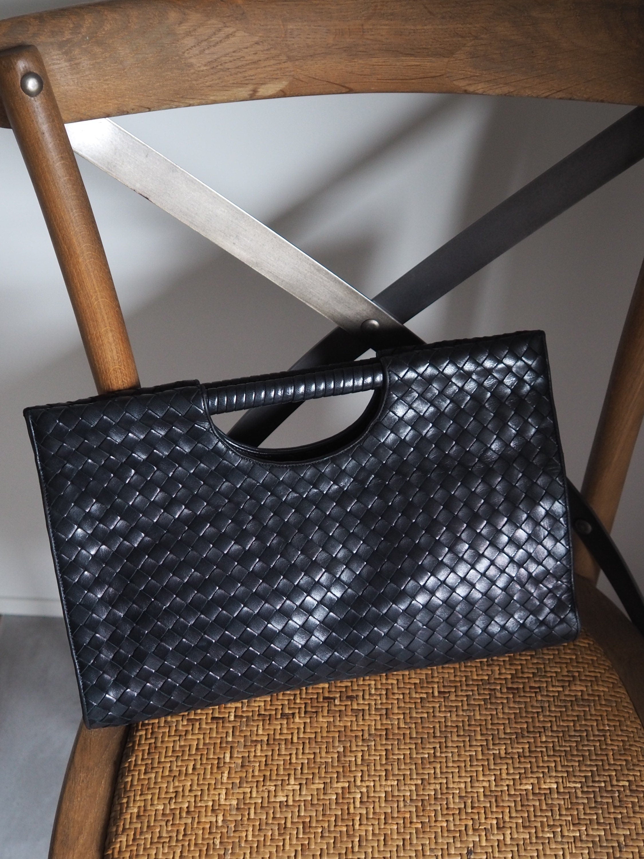 BOTTEGA VENETA Intrecciato Leather Handbag Clutch Black Leather Vintage Authentic