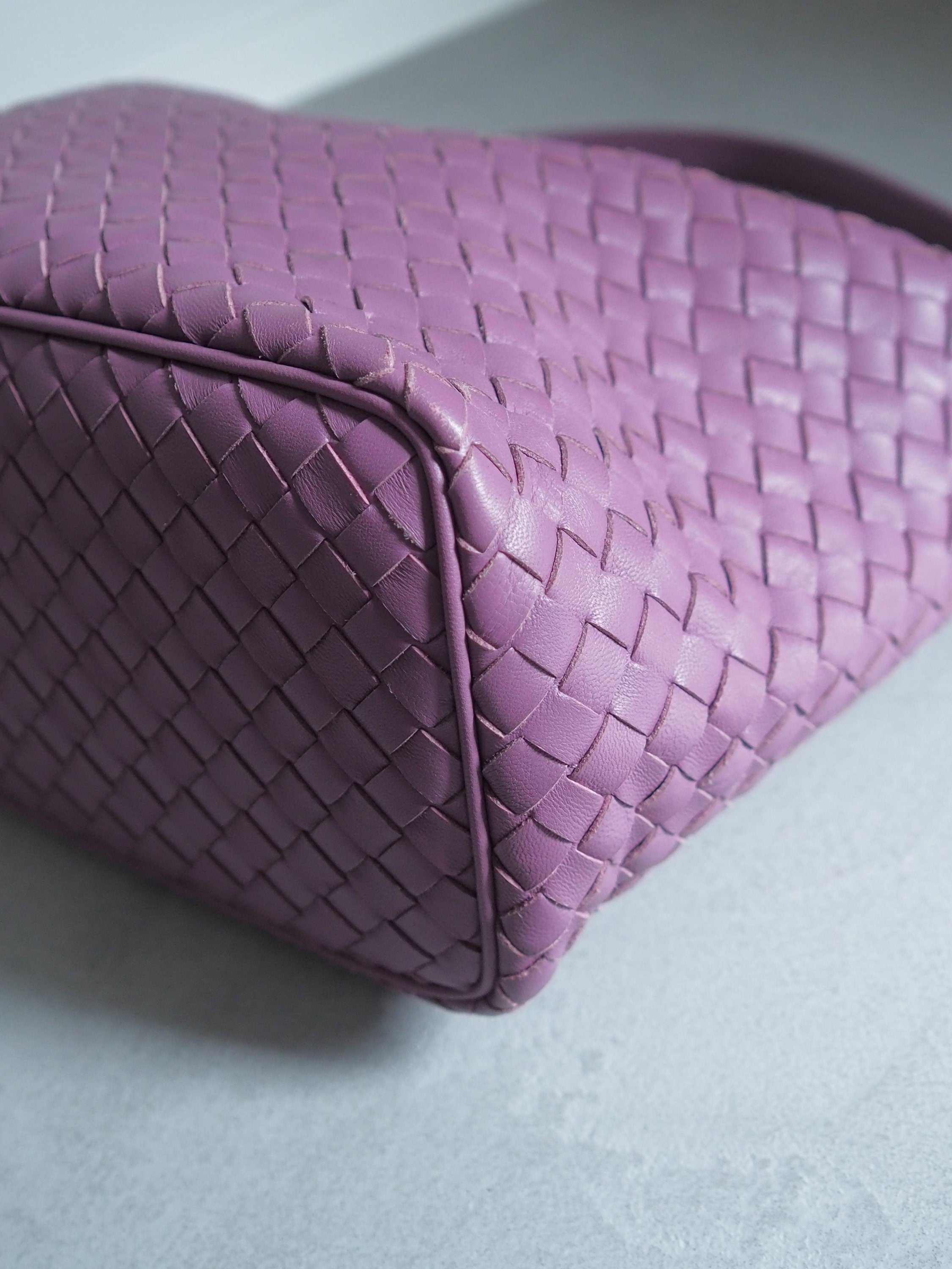 BOTTEGA VENETA Intrecciato Leather Hand Shoulder bag Purple Leather Vintage Authentic