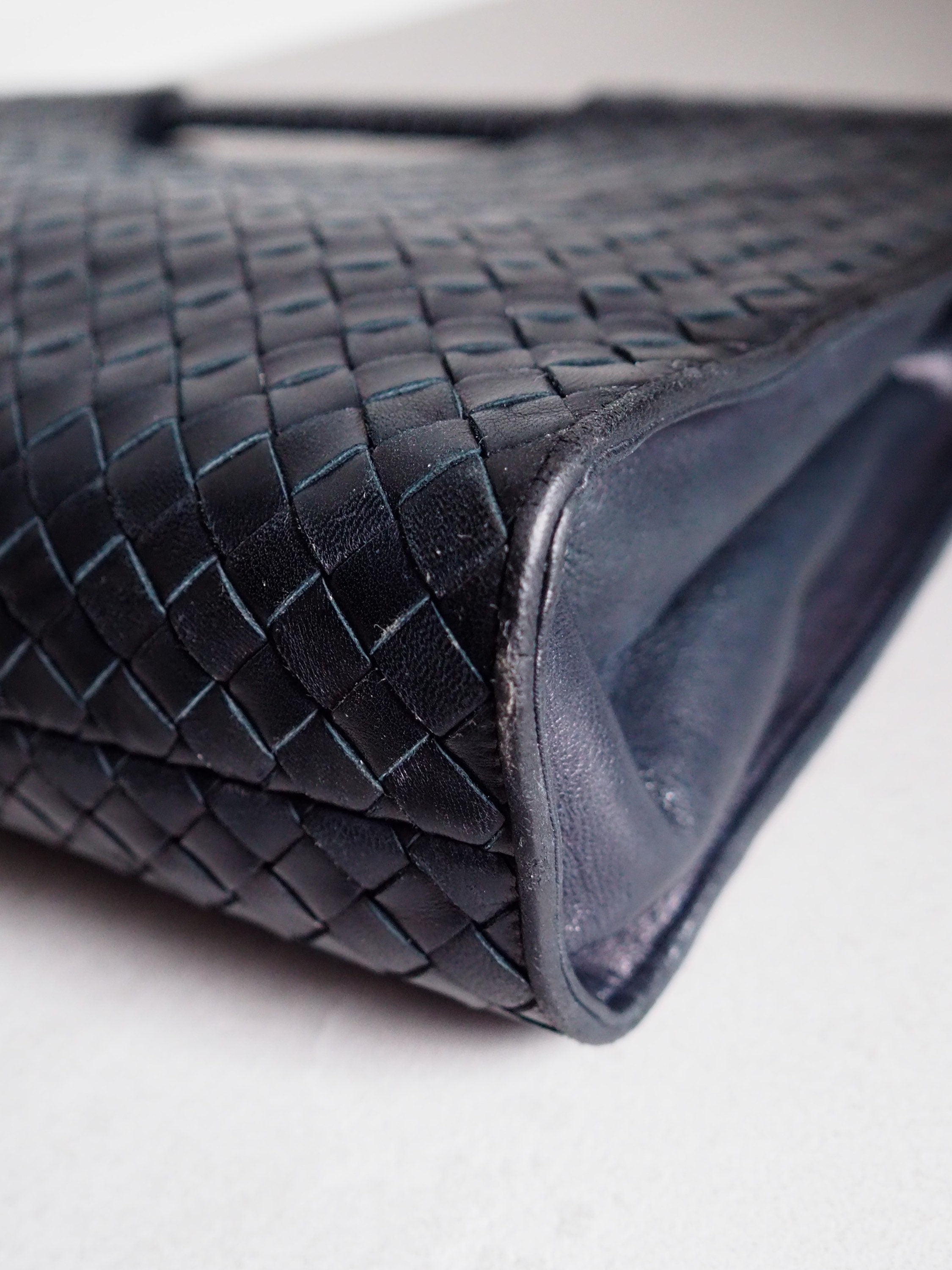 BOTTEGA VENETA Intrecciato Leather Handbag Clutch Black Leather Vintage Authentic