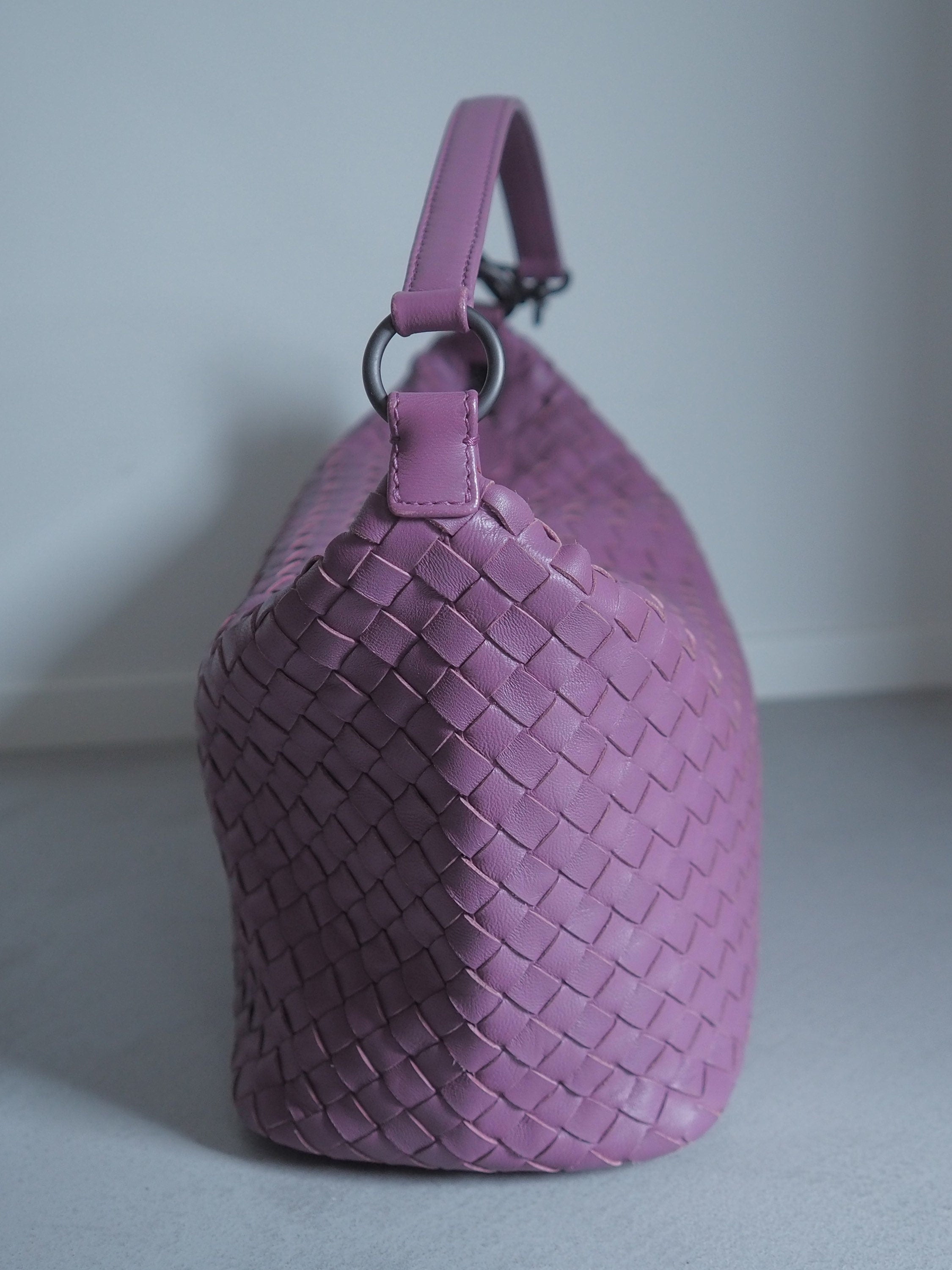 BOTTEGA VENETA Intrecciato Leather Hand Shoulder bag Purple Leather Vintage Authentic