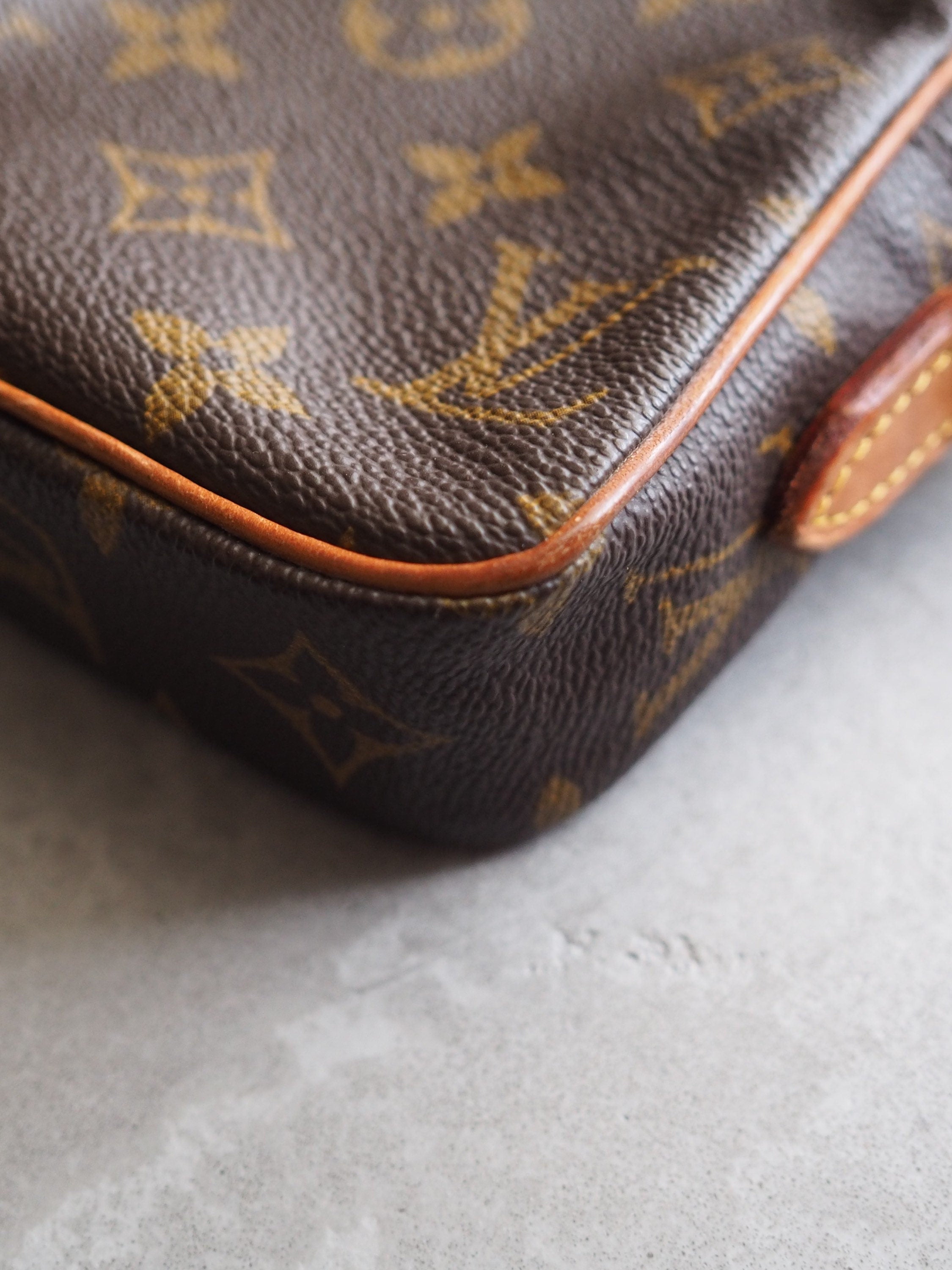 LOUIS VUITTON Shoulder Bag Mini Danube Browns Monogram vintage lv Authentic