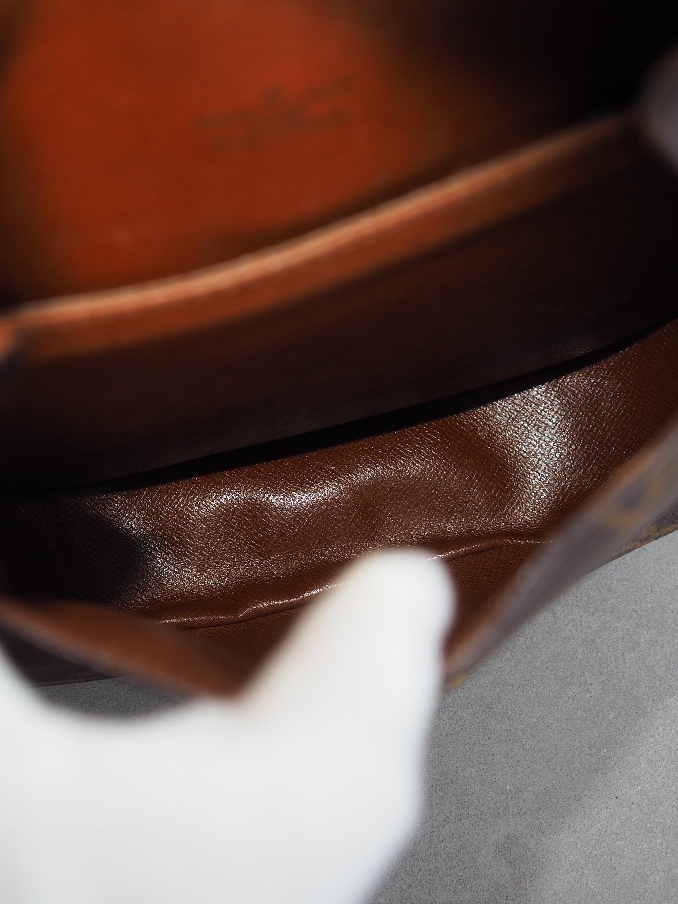 LOUIS VUITTON Monogram Saint Cloud PM Shoulder Bag lV Vintage Cross body Authentic