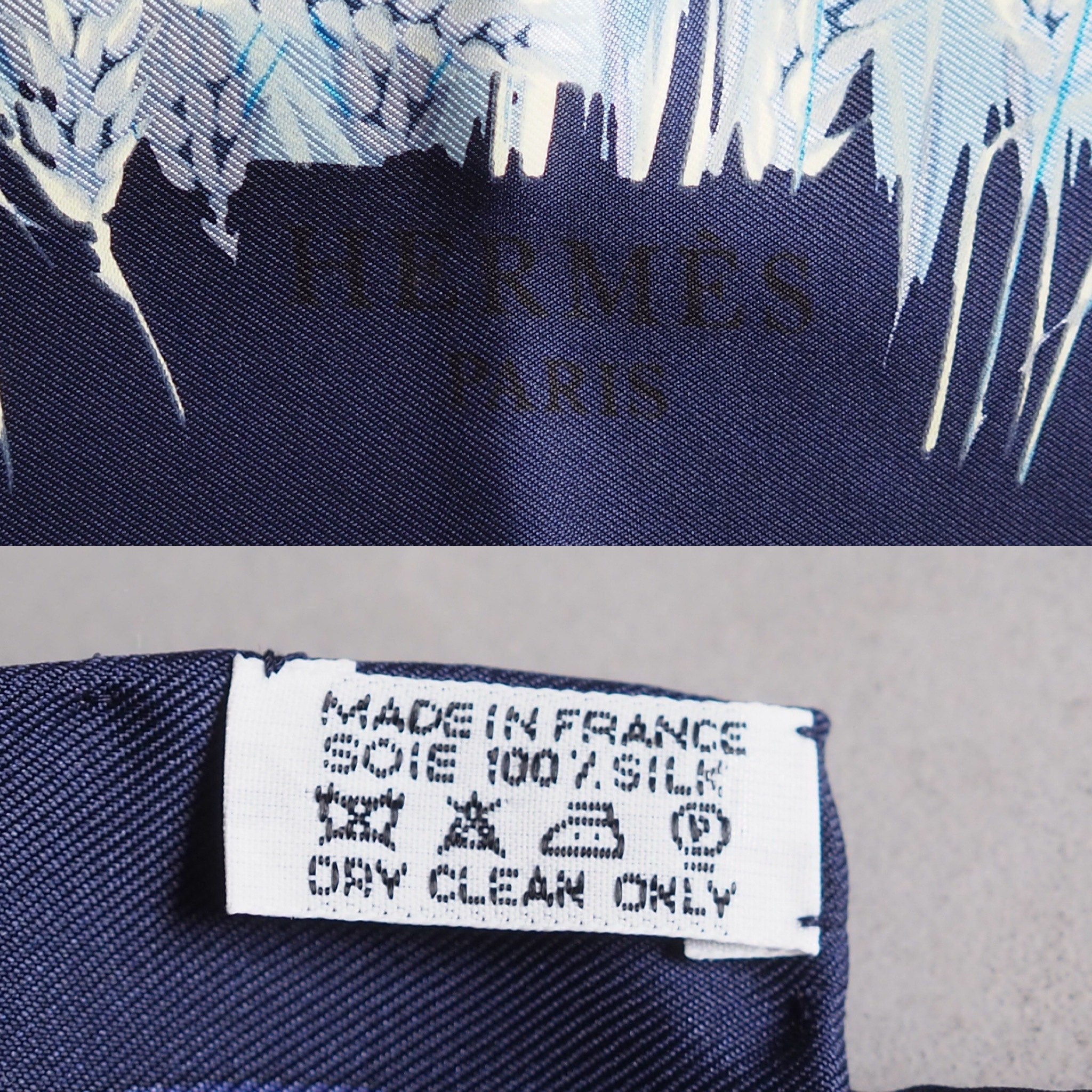 HERMES Scarf Carre 90 " Lapins Dans un Champ de " Blue Silk Rabbit Vintage Authentic