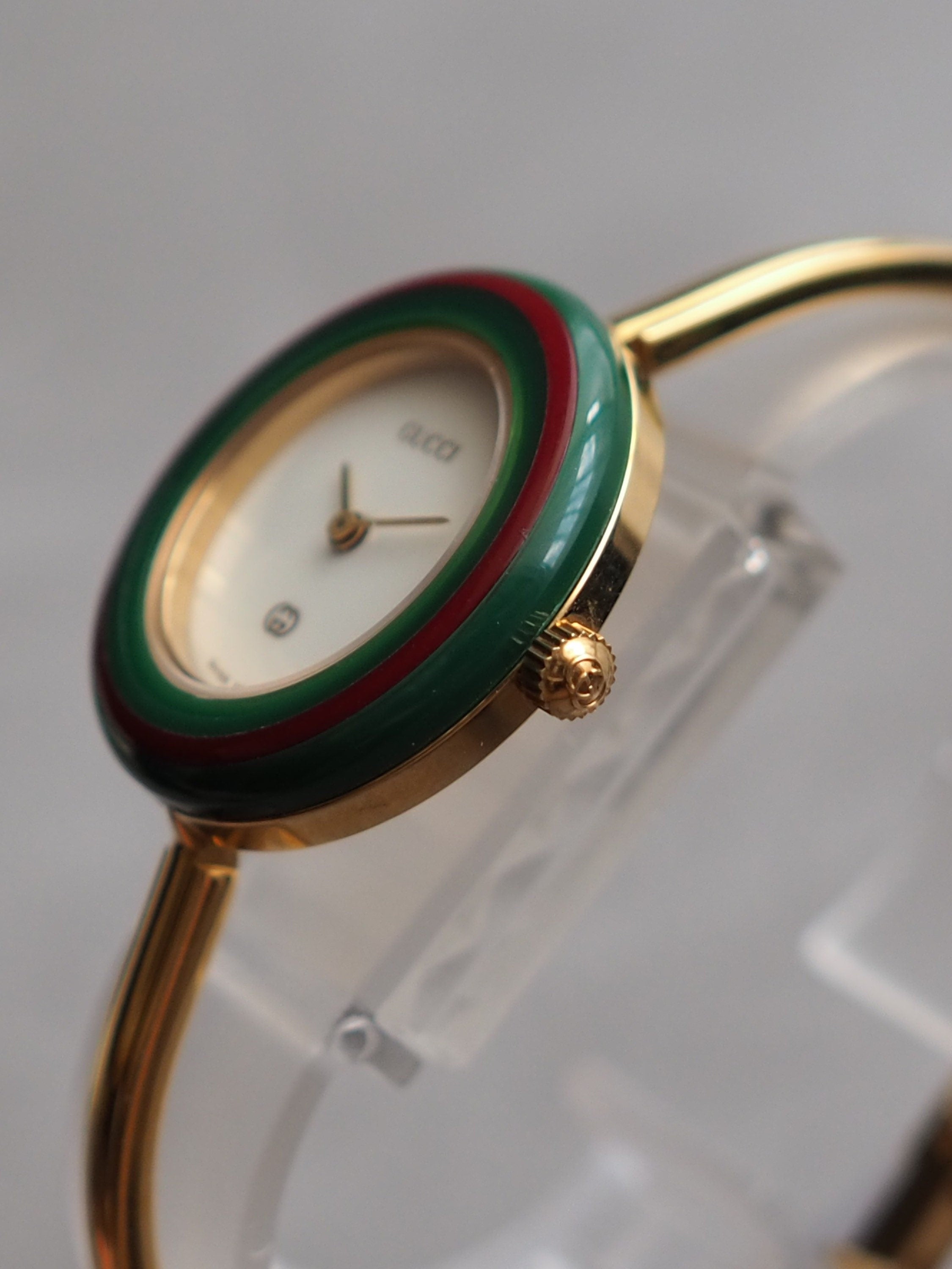 GUCCI Change Bezel Watch 12 colors Bangle Wristwatch Accessories Gold