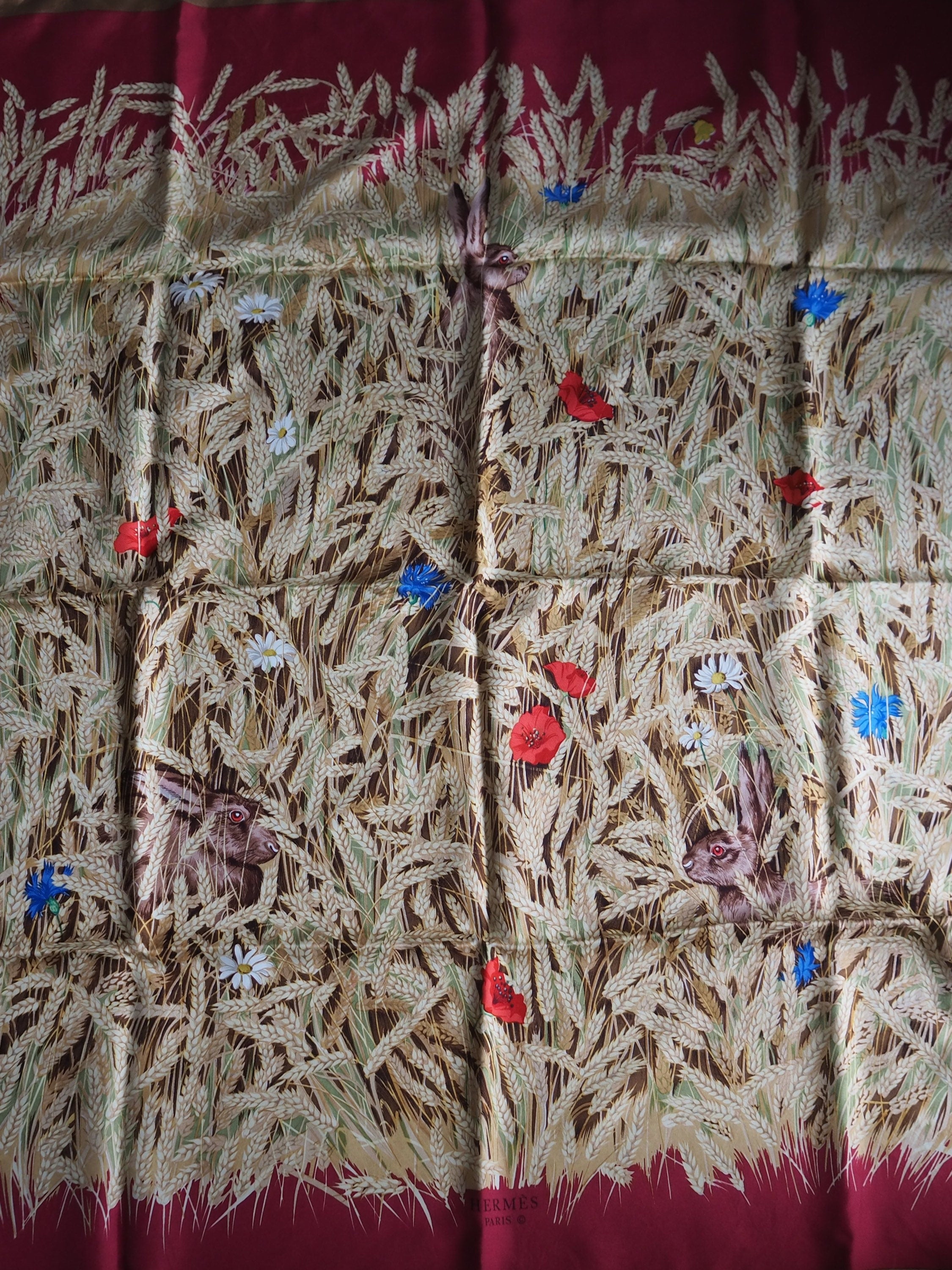 HERMES Scarf Carre 90 " Lapins Dans un Champ de " Bordeaux Silk Rabbit Vintage Authentic