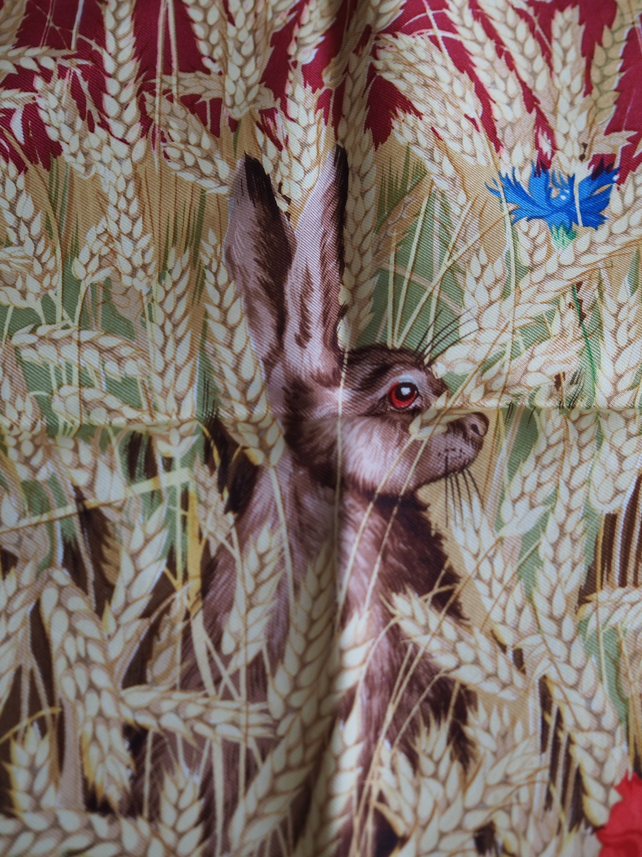 HERMES Scarf Carre 90 " Lapins Dans un Champ de " Bordeaux Silk Rabbit Vintage Authentic