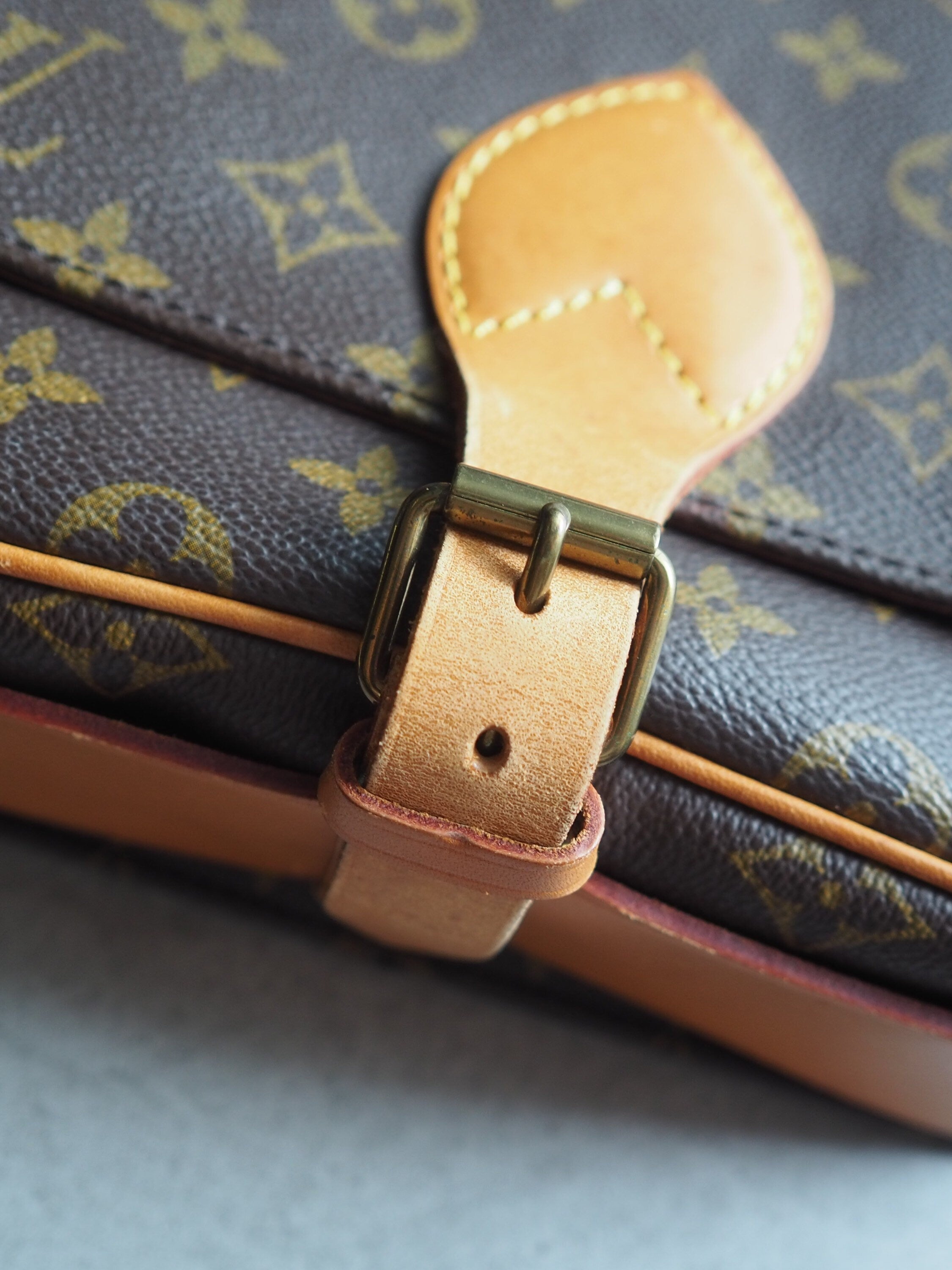 LOUIS VUITTON Monogram Mini Cartouchiere MM Shoulder bag Vintage Authentic