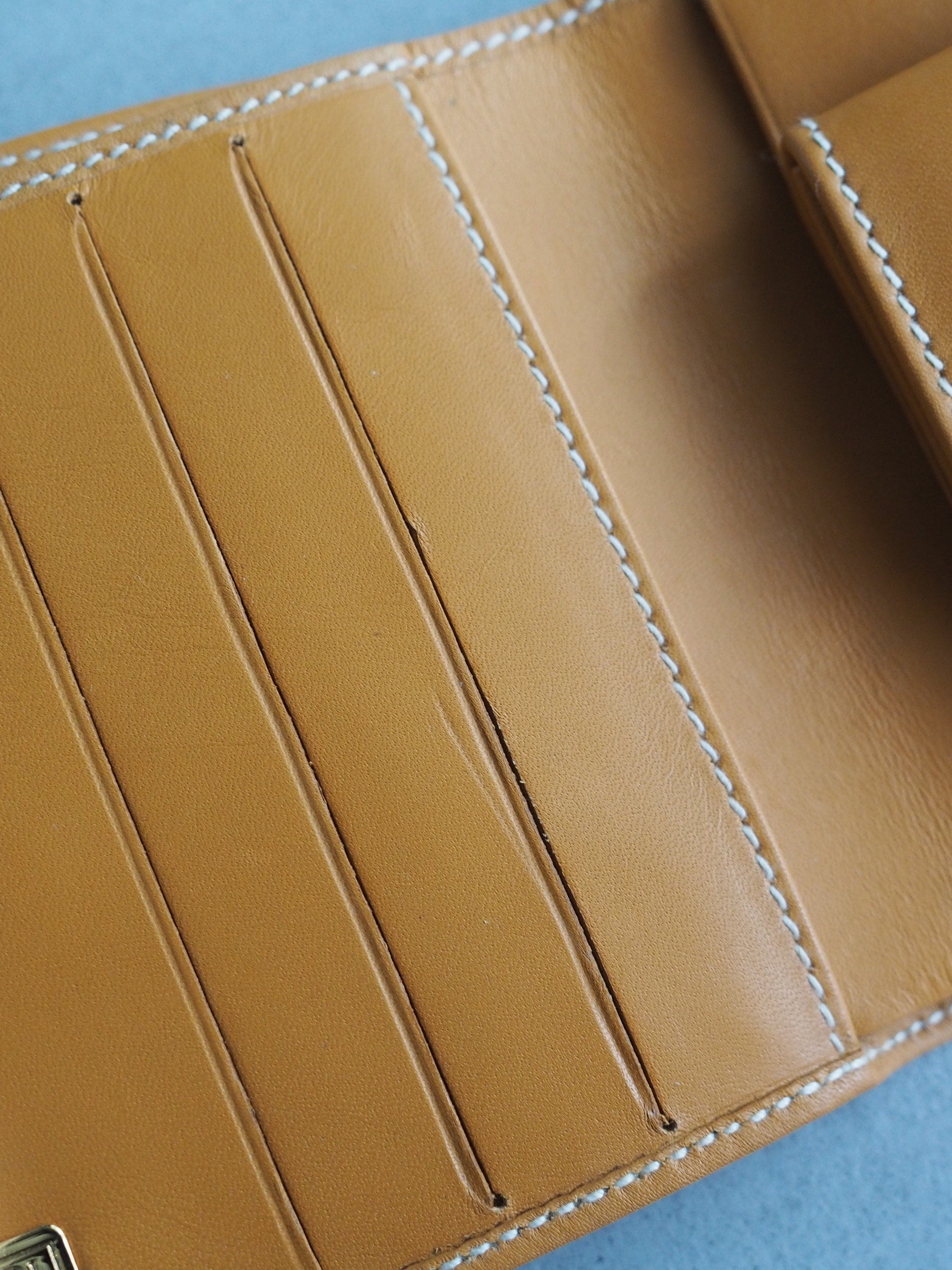 GUCCI GG Logo Wallet Shelly Line Leather PVC Bifold Mens Ladies Unisex Classic Stripe Box Authentic