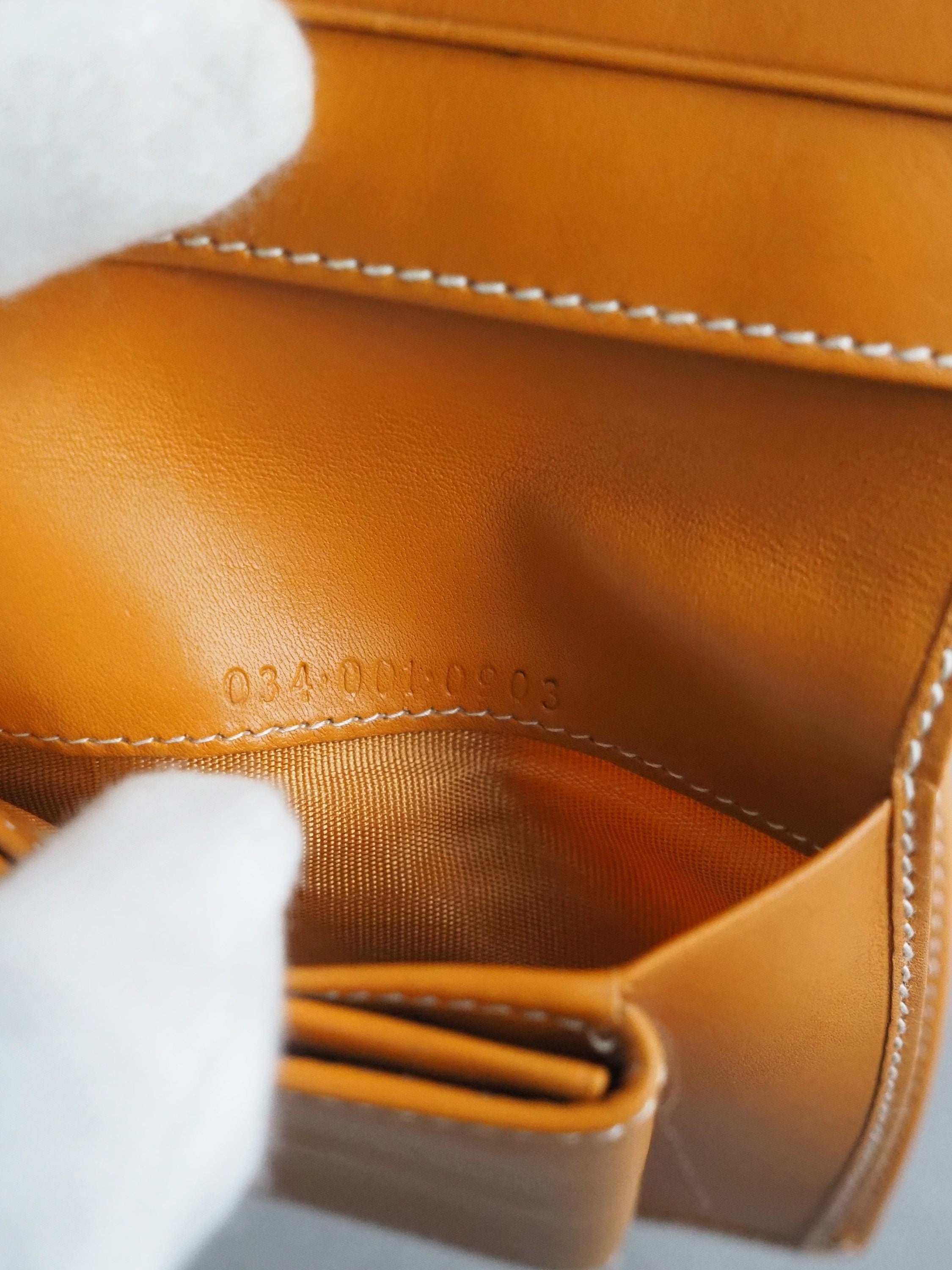 GUCCI GG Logo Wallet Shelly Line Leather PVC Bifold Mens Ladies Unisex Classic Stripe Box Authentic