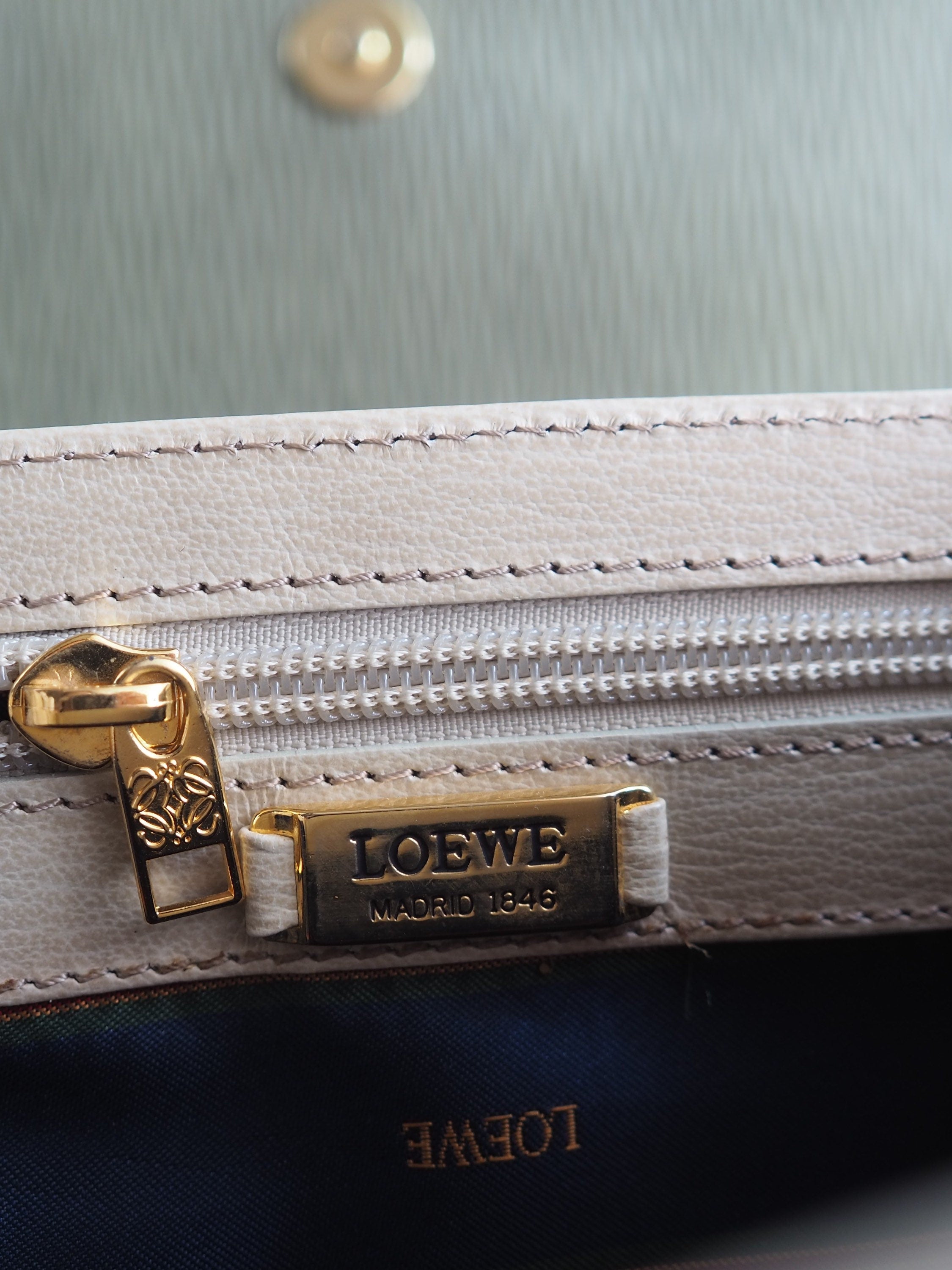 LOEWE VELAZQUEZ 2way Hand Bag Green Beige Combi Leather Vintage Authentic
