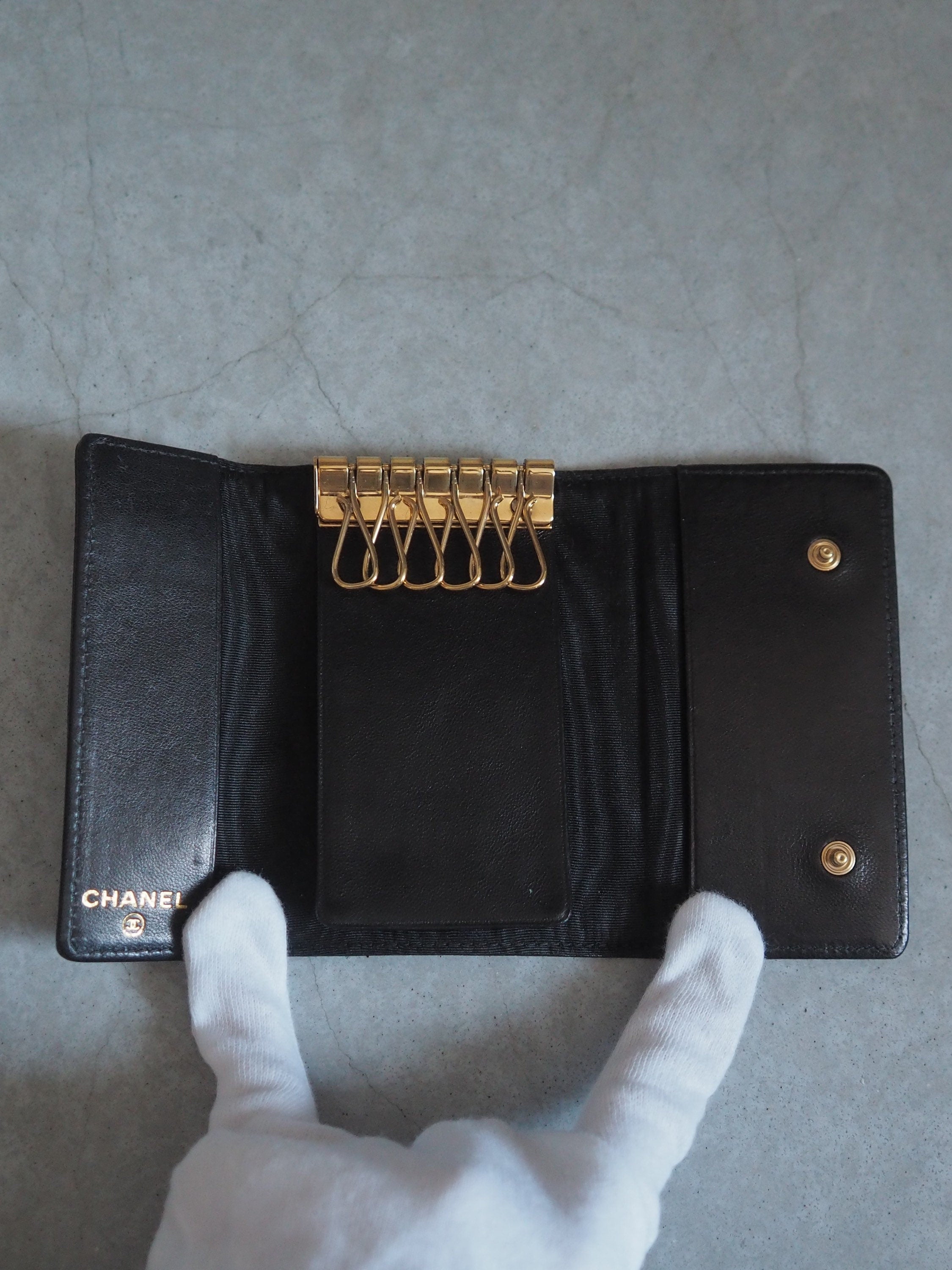 CHANEL COCO Mark Key Case Chain Caviar Skin Leather Black Authentic Vintage Box