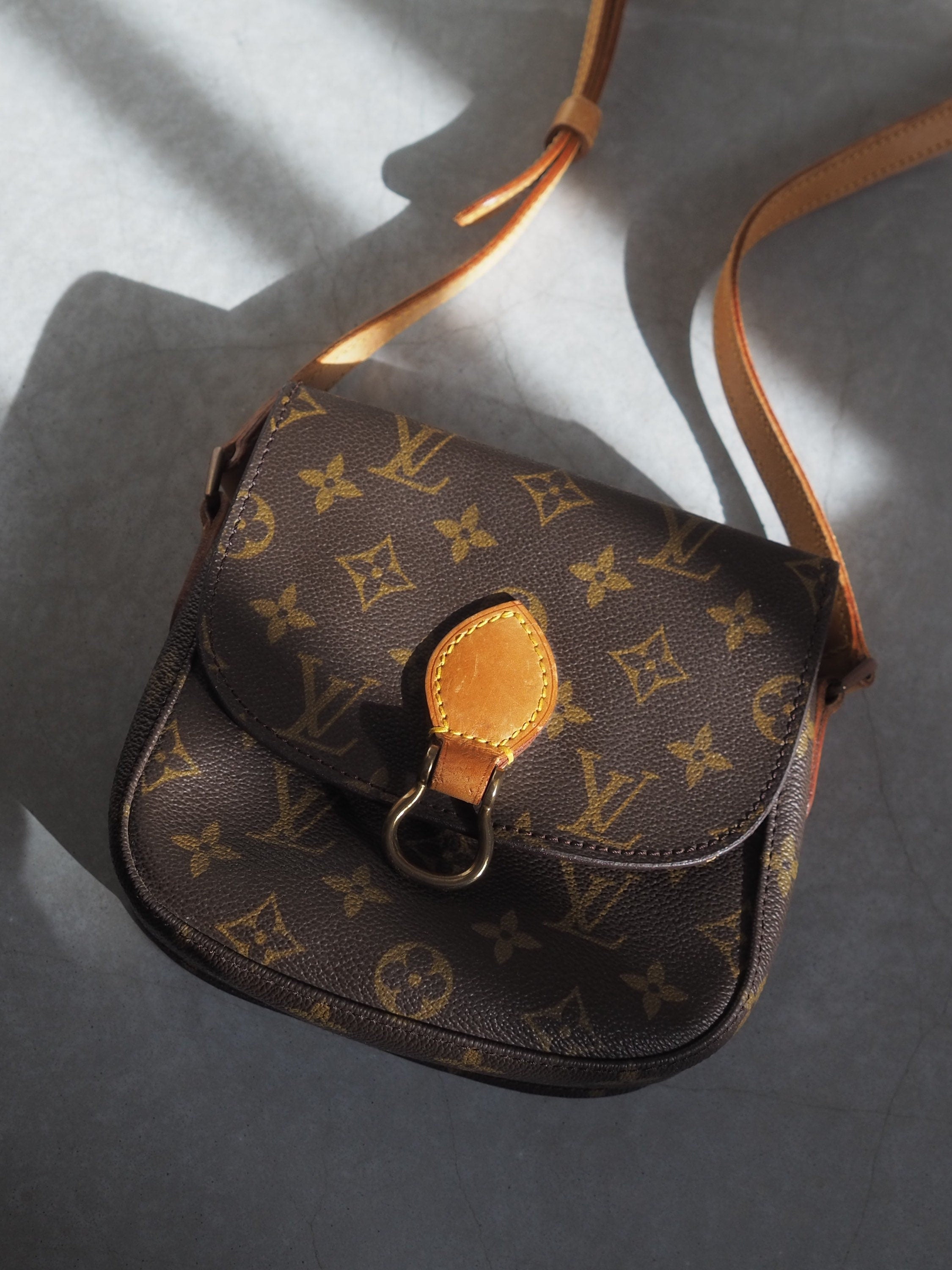 LOUIS VUITTON Monogram Saint Cloud PM Shoulder Bag lV Vintage Cross body Authentic