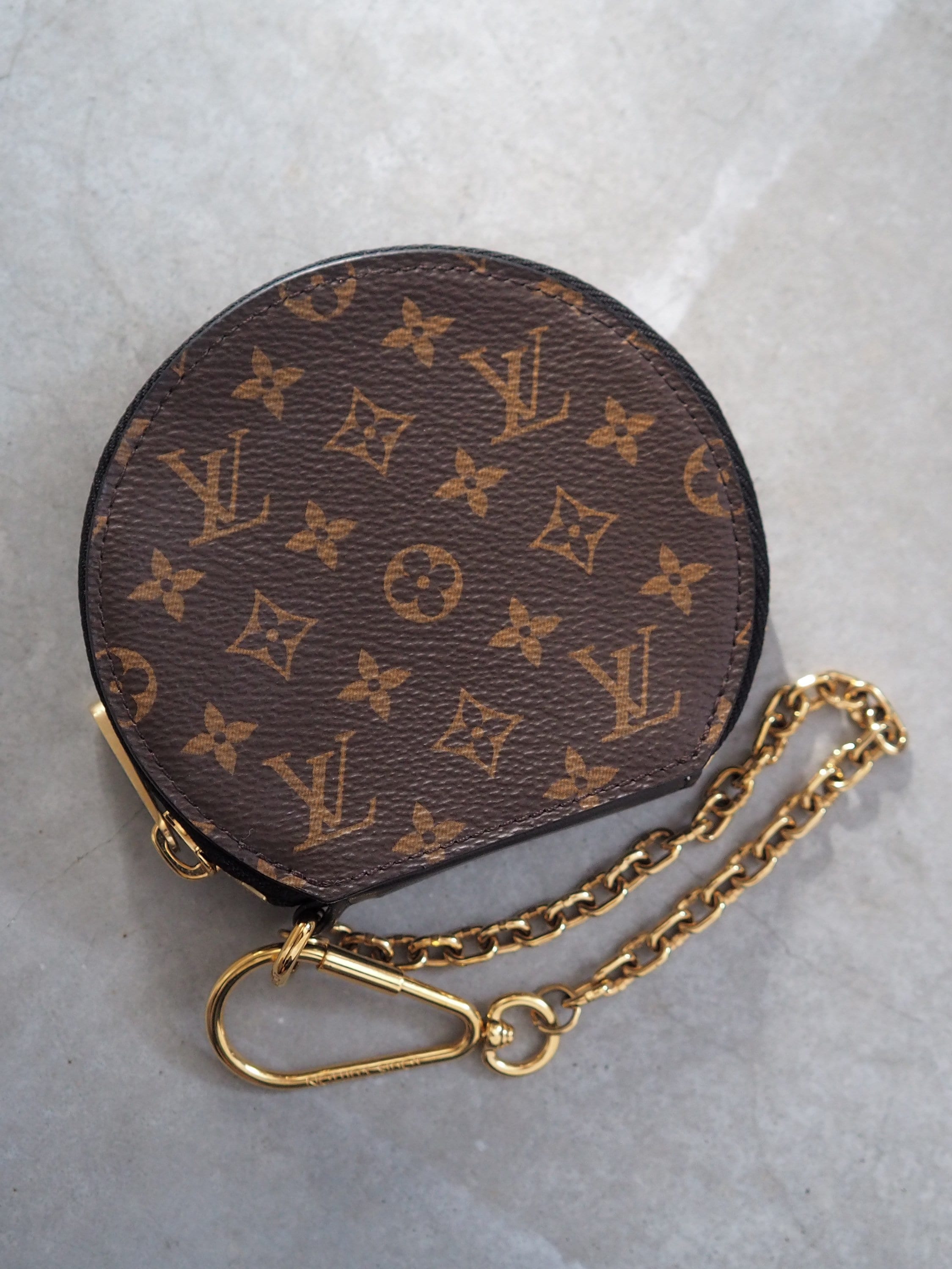 LOUIS VUITTON Monogram Micro Boite Chapeau Coin Case Chain M63597 Vintage Authentic