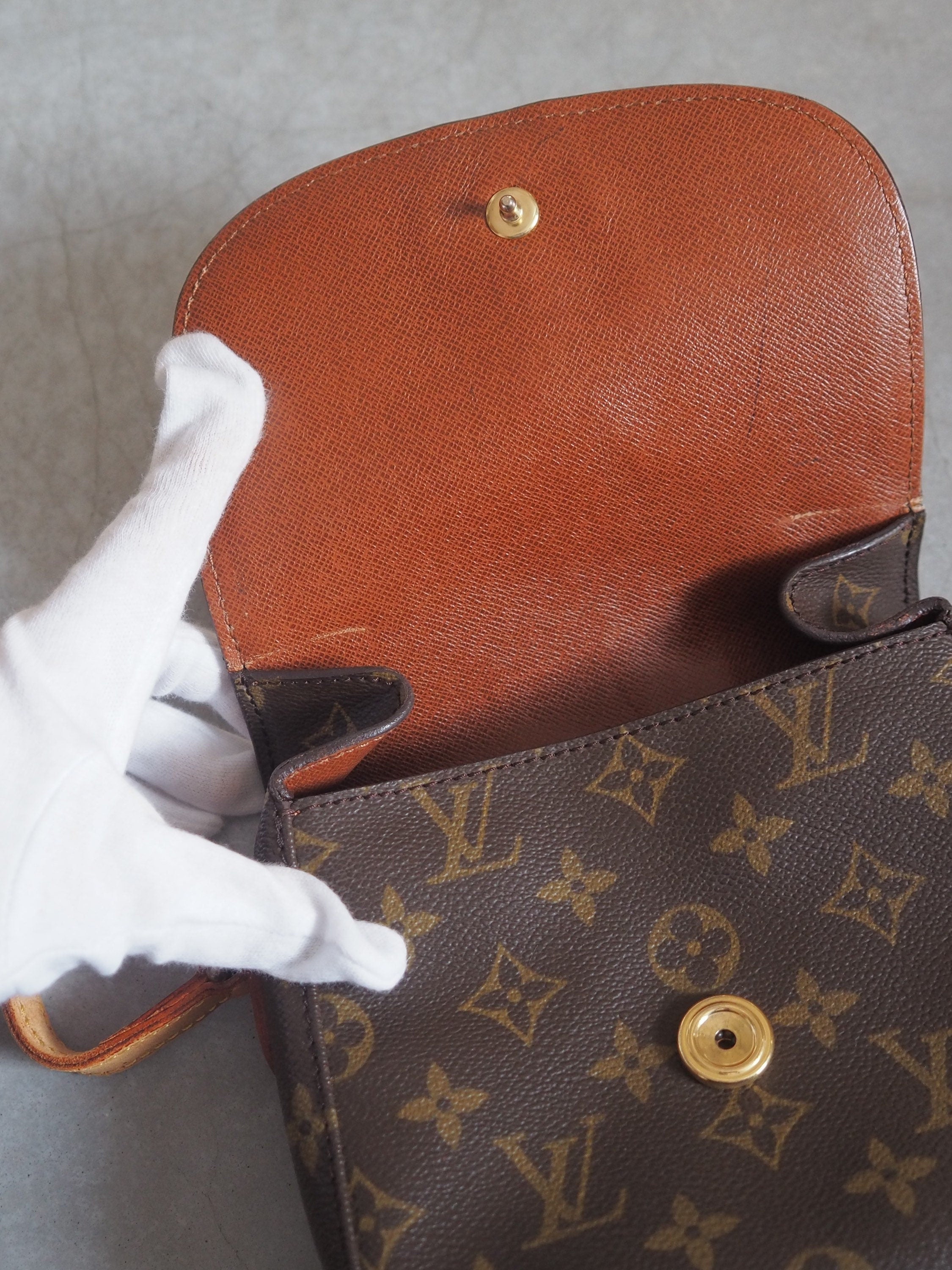 LOUIS VUITTON Monogram Saint Cloud PM Shoulder Bag lV Vintage Cross body Authentic