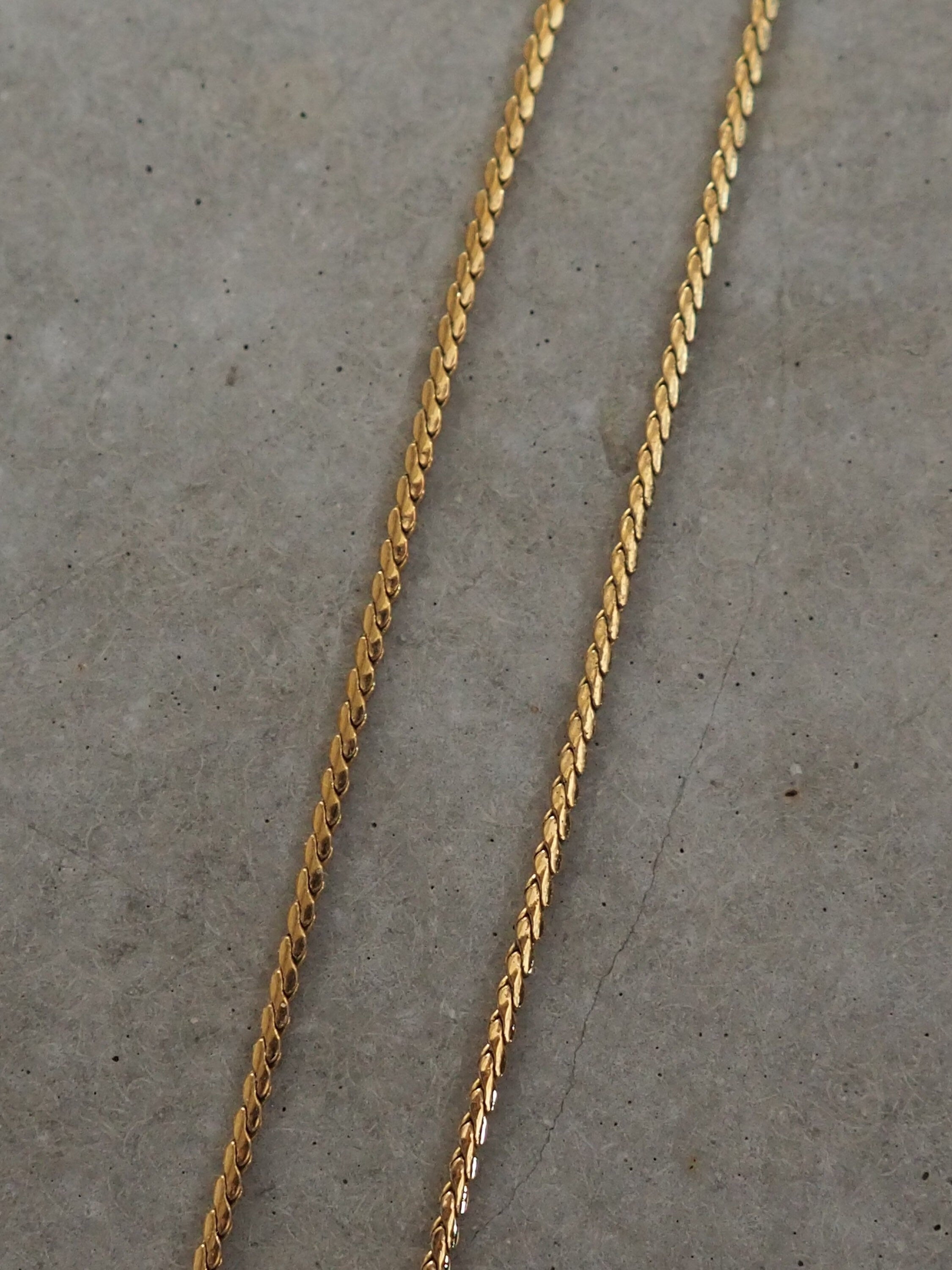 Christian Dior Necklace CD Logo Vintage Metal Gold Authentic