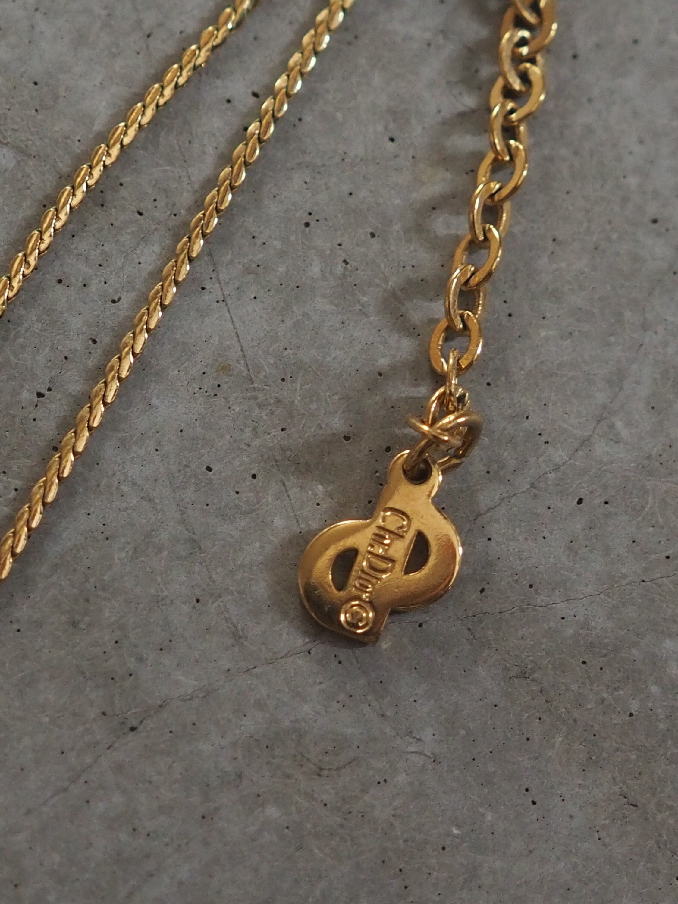 Christian Dior Necklace CD Logo Vintage Metal Gold Authentic