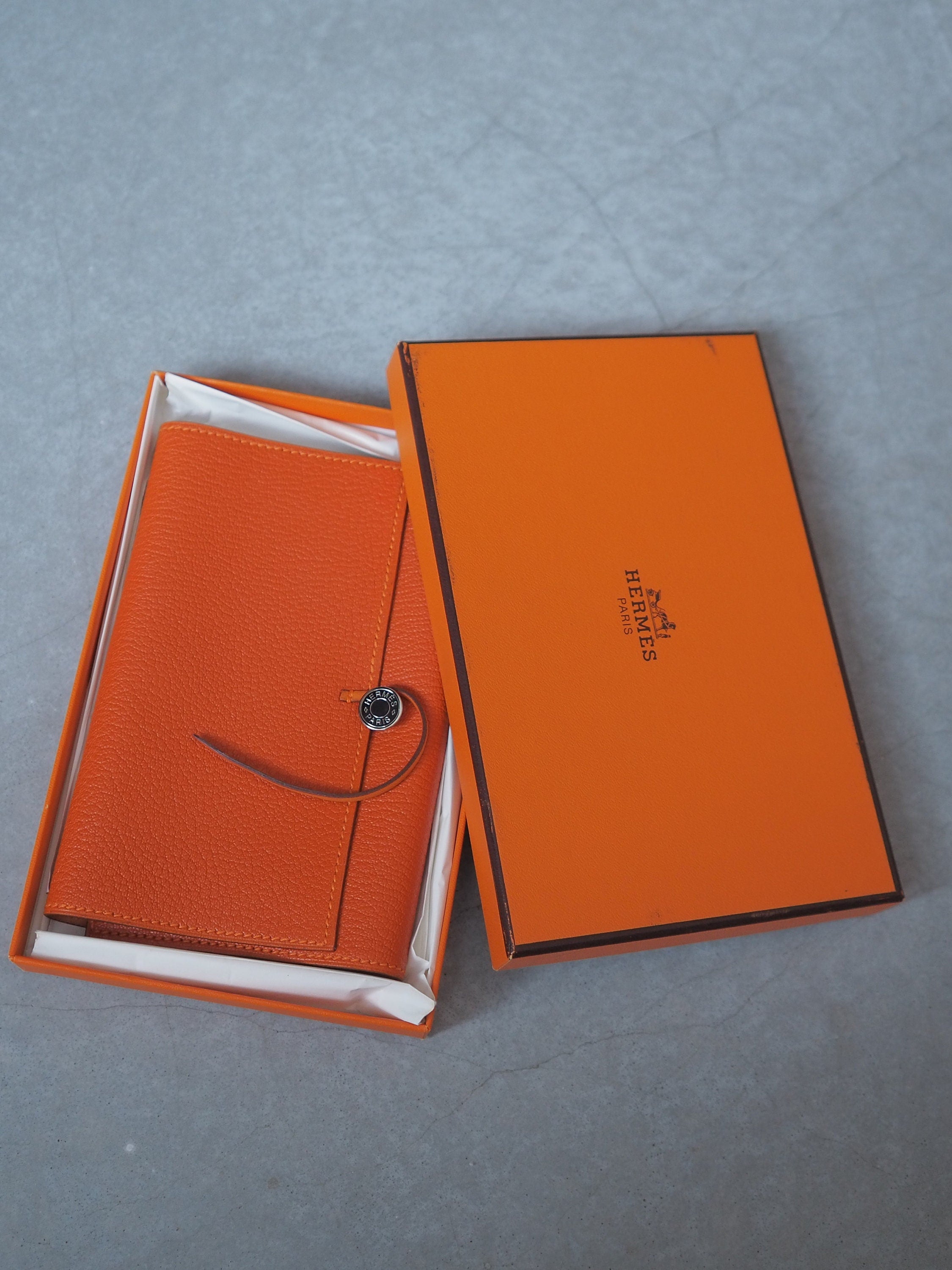 HERMES Book Cover Serie Orange Leather Vintage Authentic