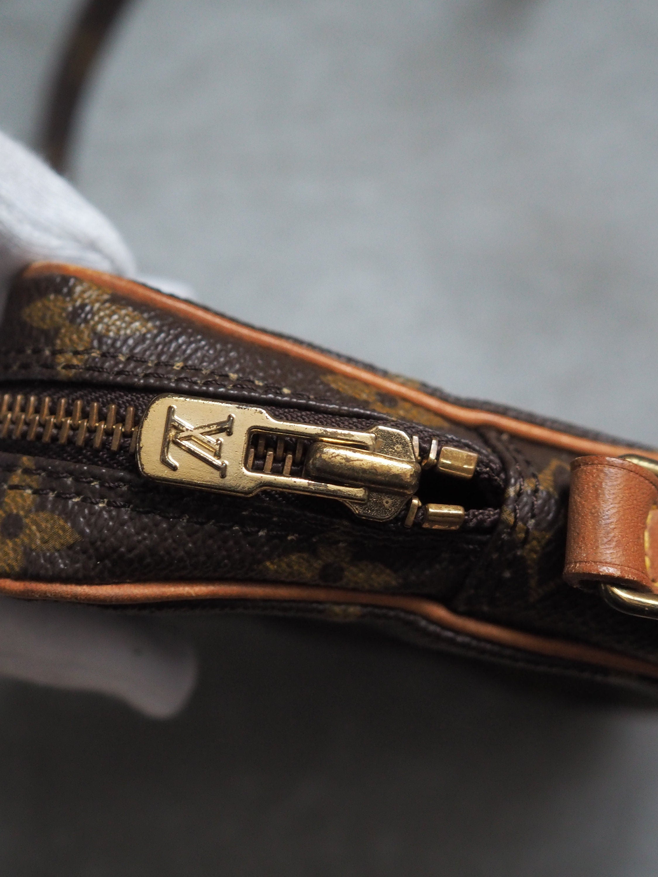 LOUIS VUITTON Shoulder Bag Mini Danube Browns Monogram Vintage lv Authentic