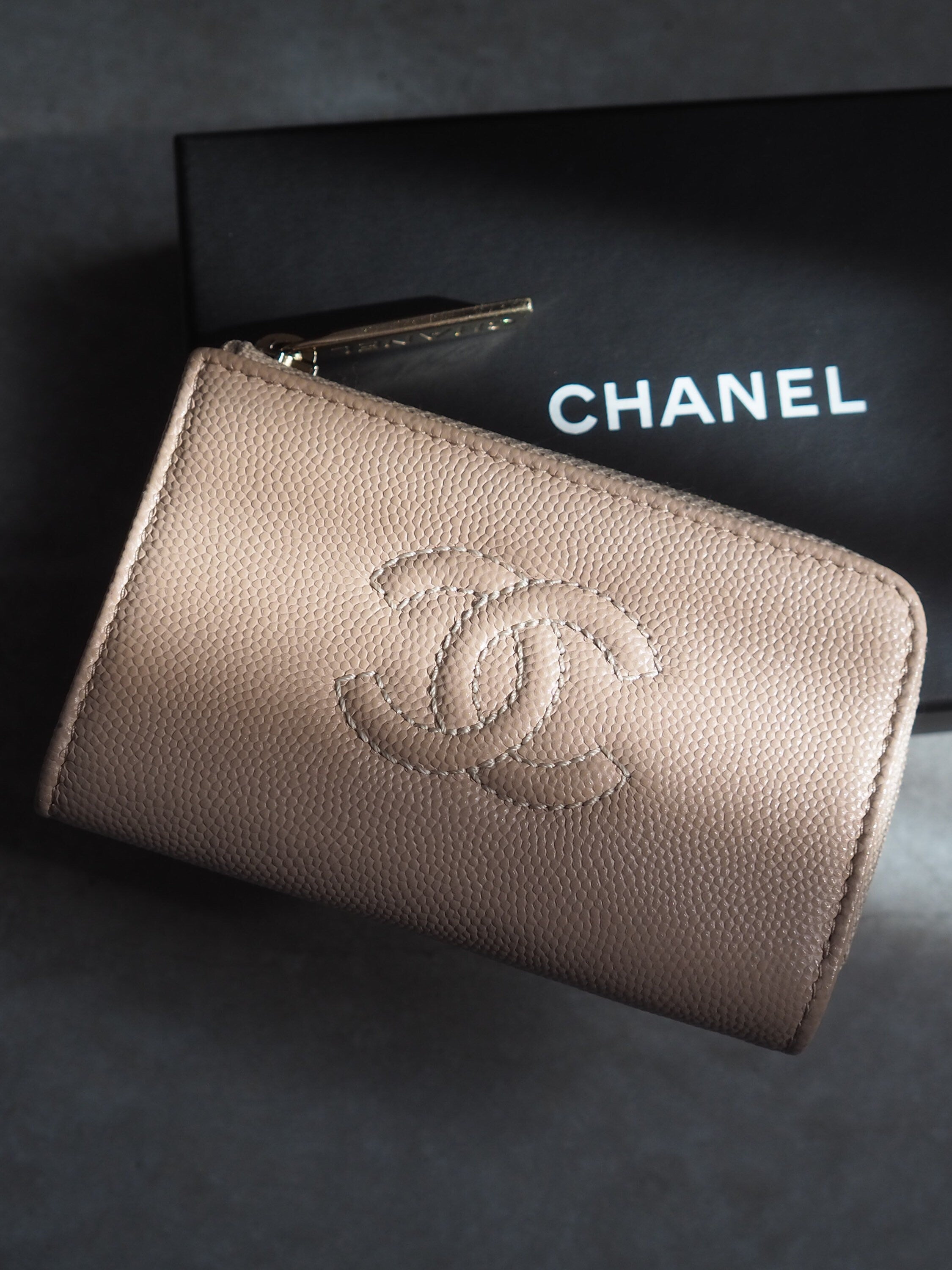CHANEL COCO Coin Case Purse Key Chain Caviar Skin Leather Pink Beige Authentic Vintage Box