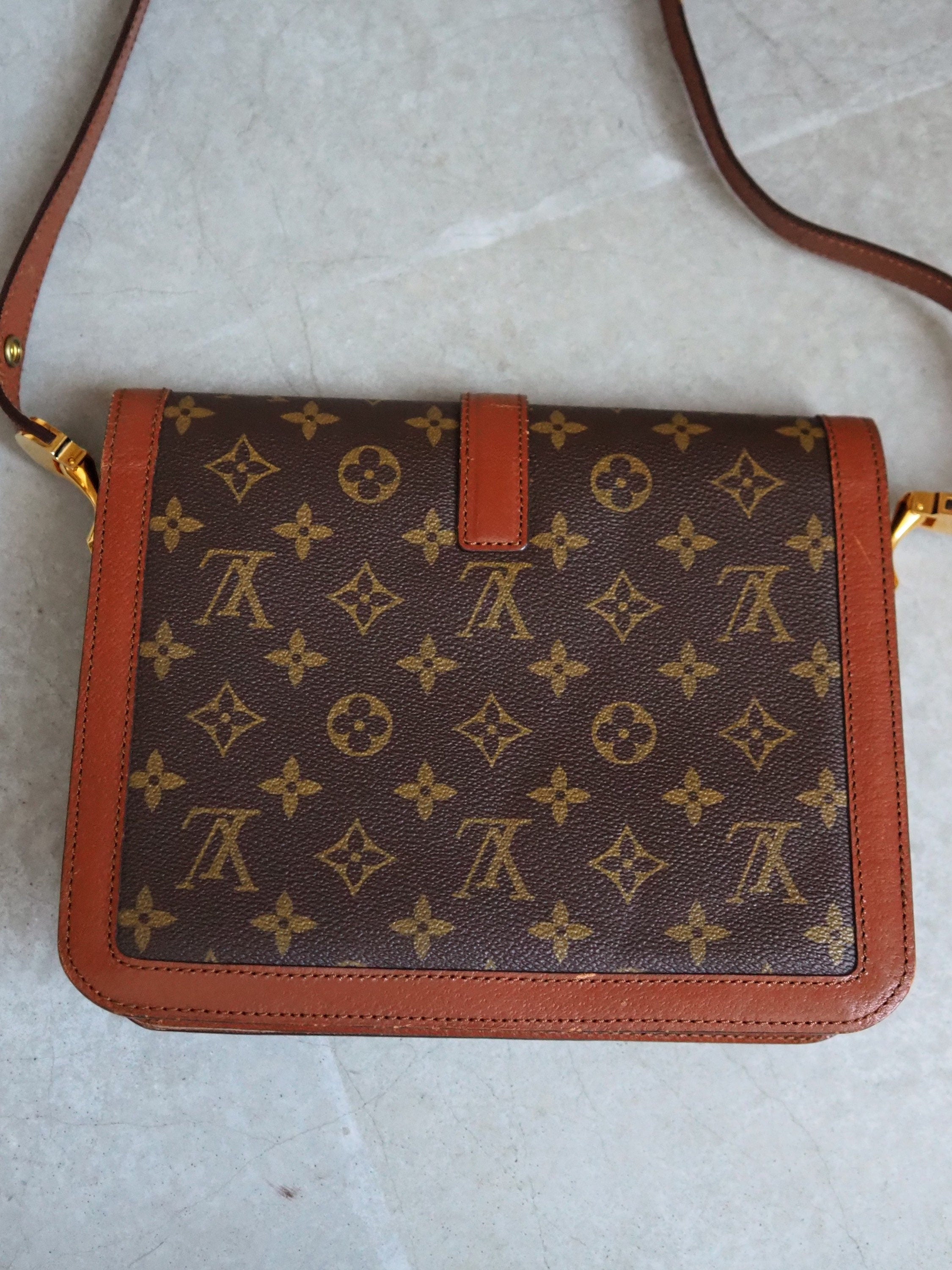 LOUIS VUITTON Monogram Sac Rond Point Shoulder Bag D5107 Authentic