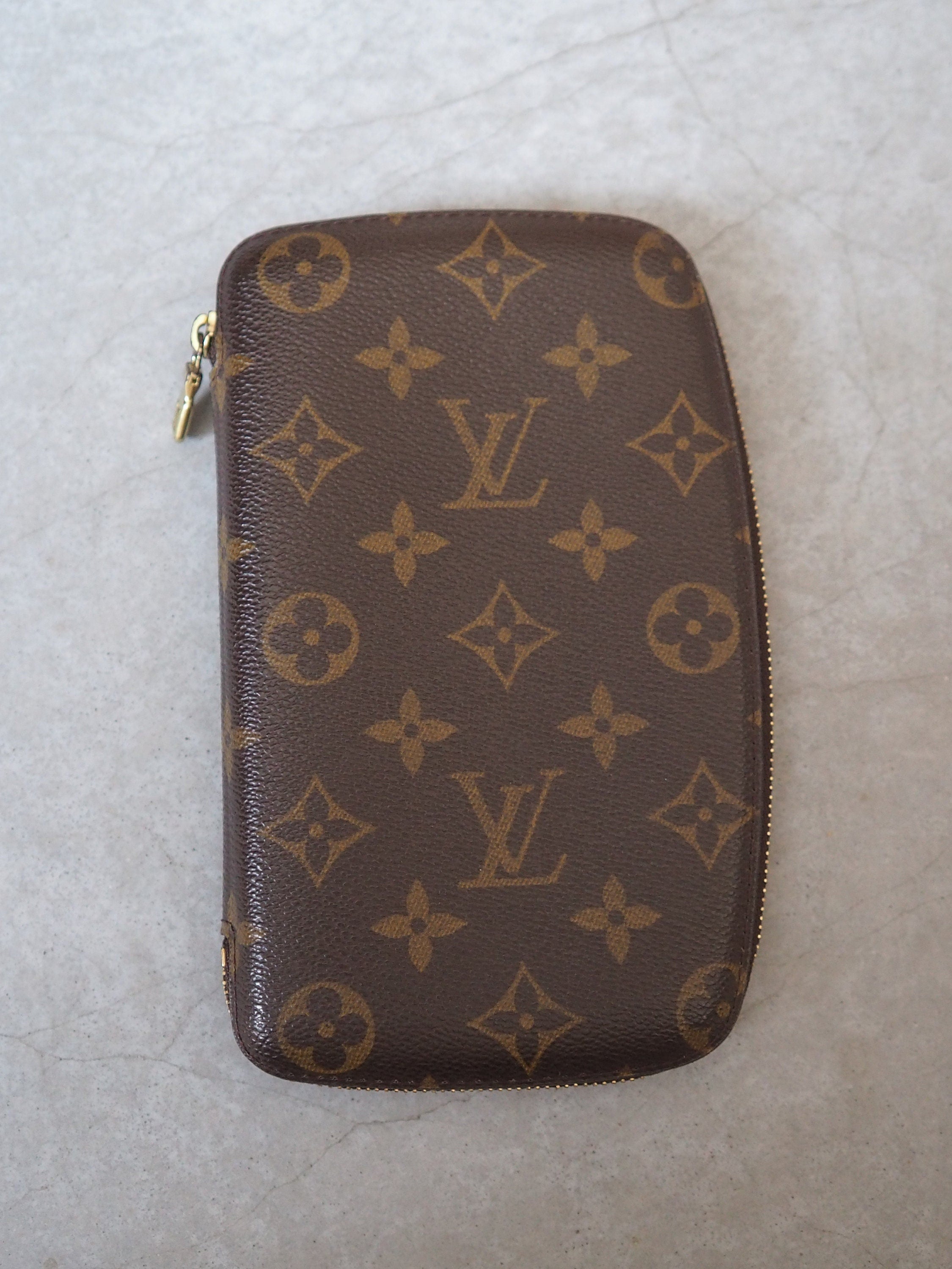 LOUIS VUITTON Monogram Zip Wallet Passport Card Pas Case Agenda Brown With Pen Vintage Authentic