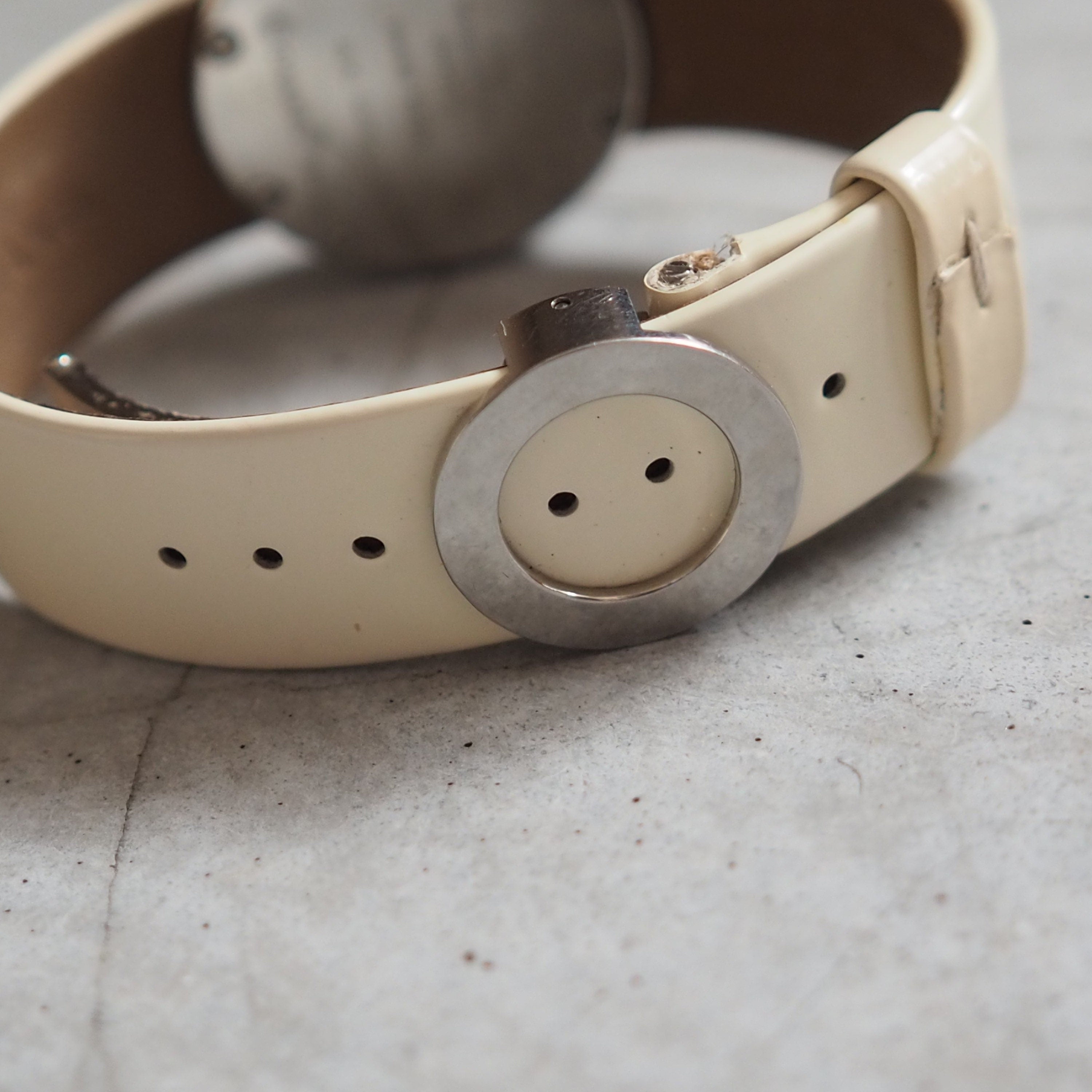 CHANEL La Ronde Watch Wristwatch White Dial Silver Metal Quartz Vintage Authentic