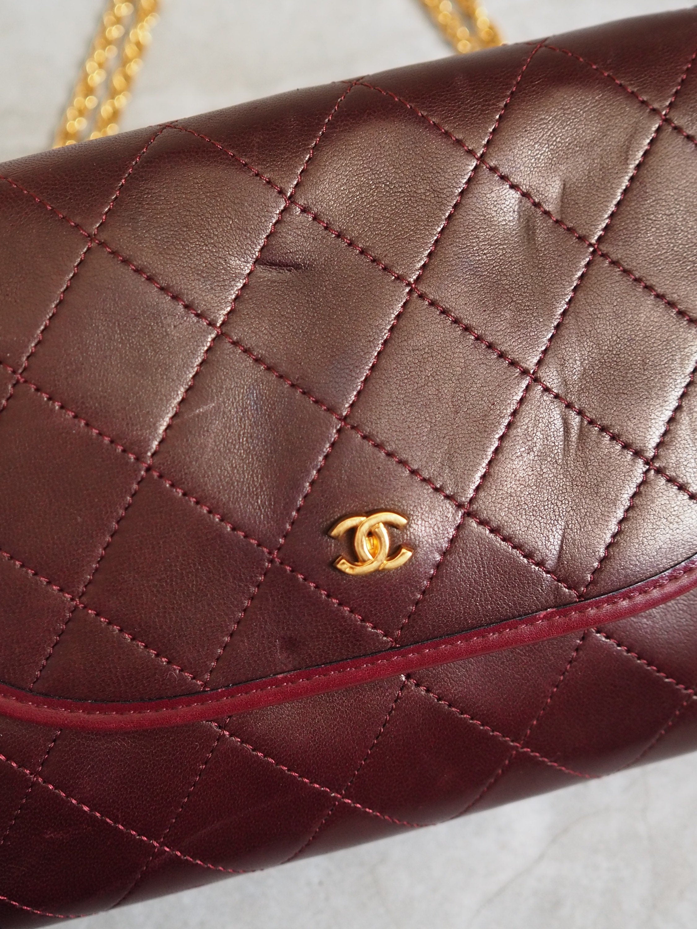 CHANEL Mini Matelasse Quilted CC Chain Shoulder Bag Bordeaux Authentic