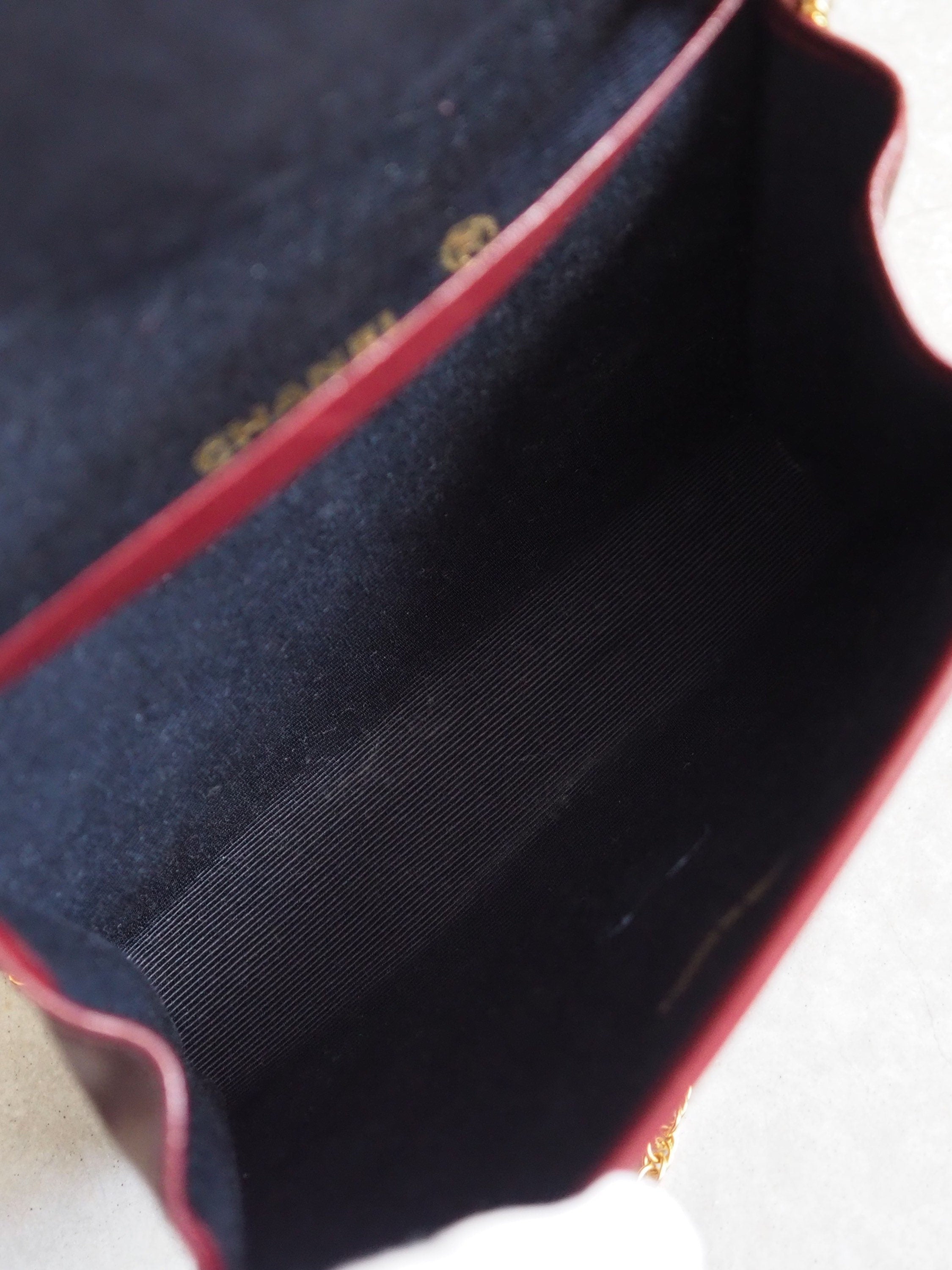 CHANEL Mini Matelasse Quilted CC Chain Shoulder Bag Bordeaux Authentic