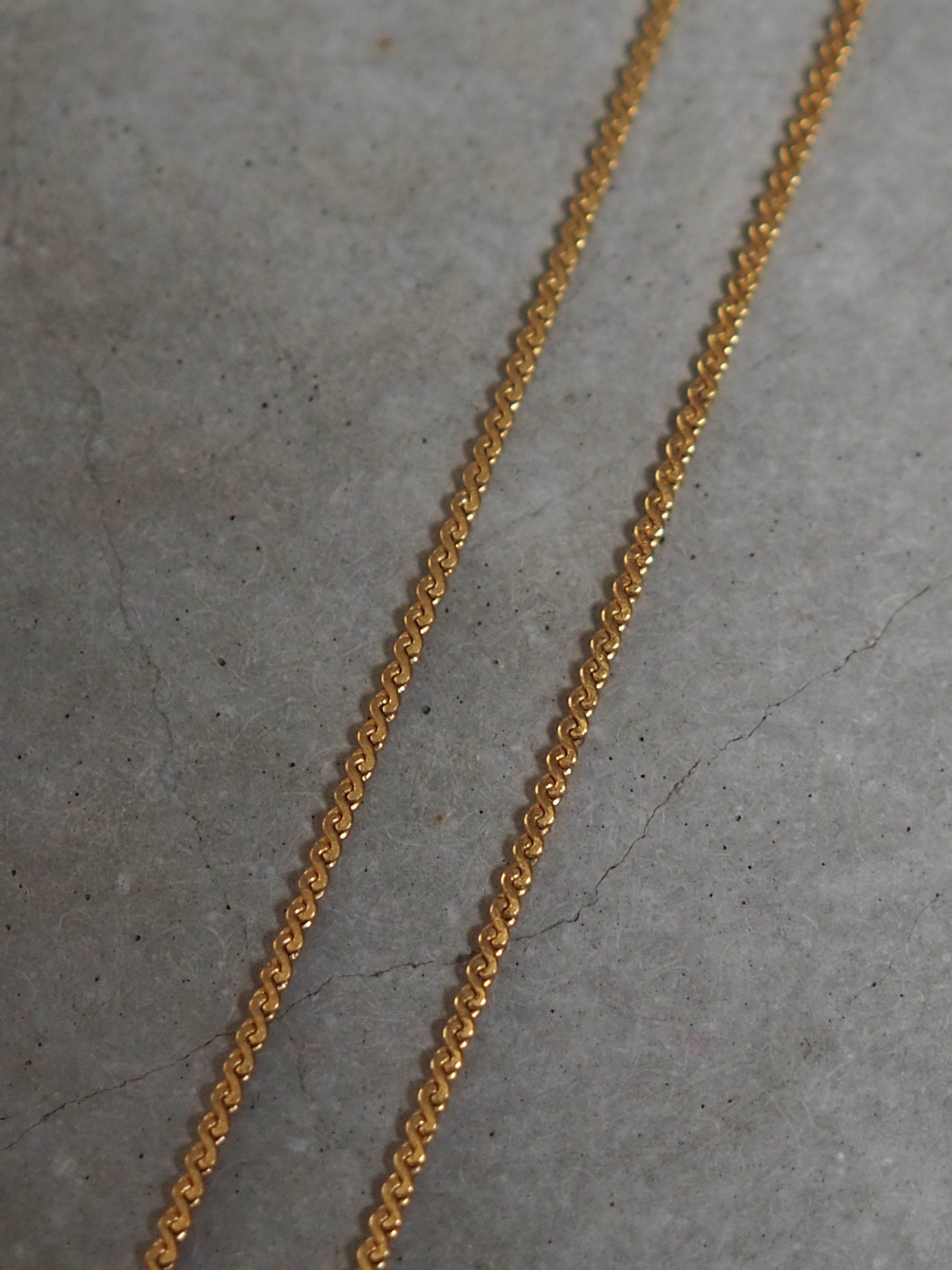 Christian Dior Necklace CD Logo Vintage Metal Gold Authentic