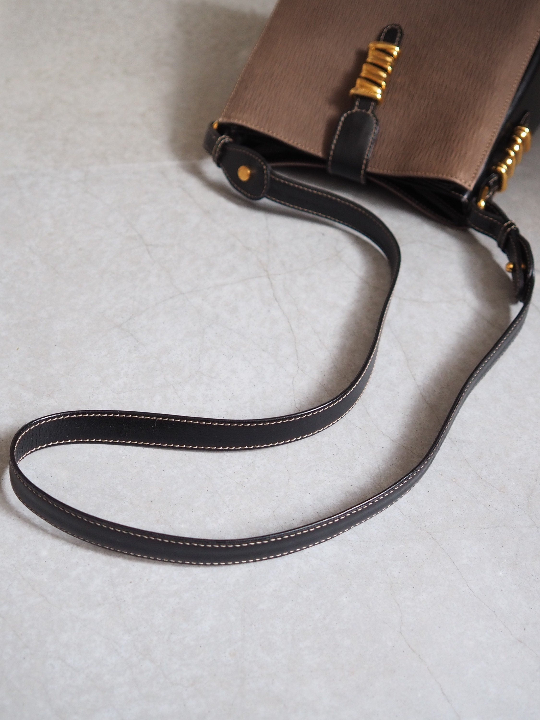 LOEWE VELAZQUEZ Twist Shoulder Bag Brown Vintage Authentic