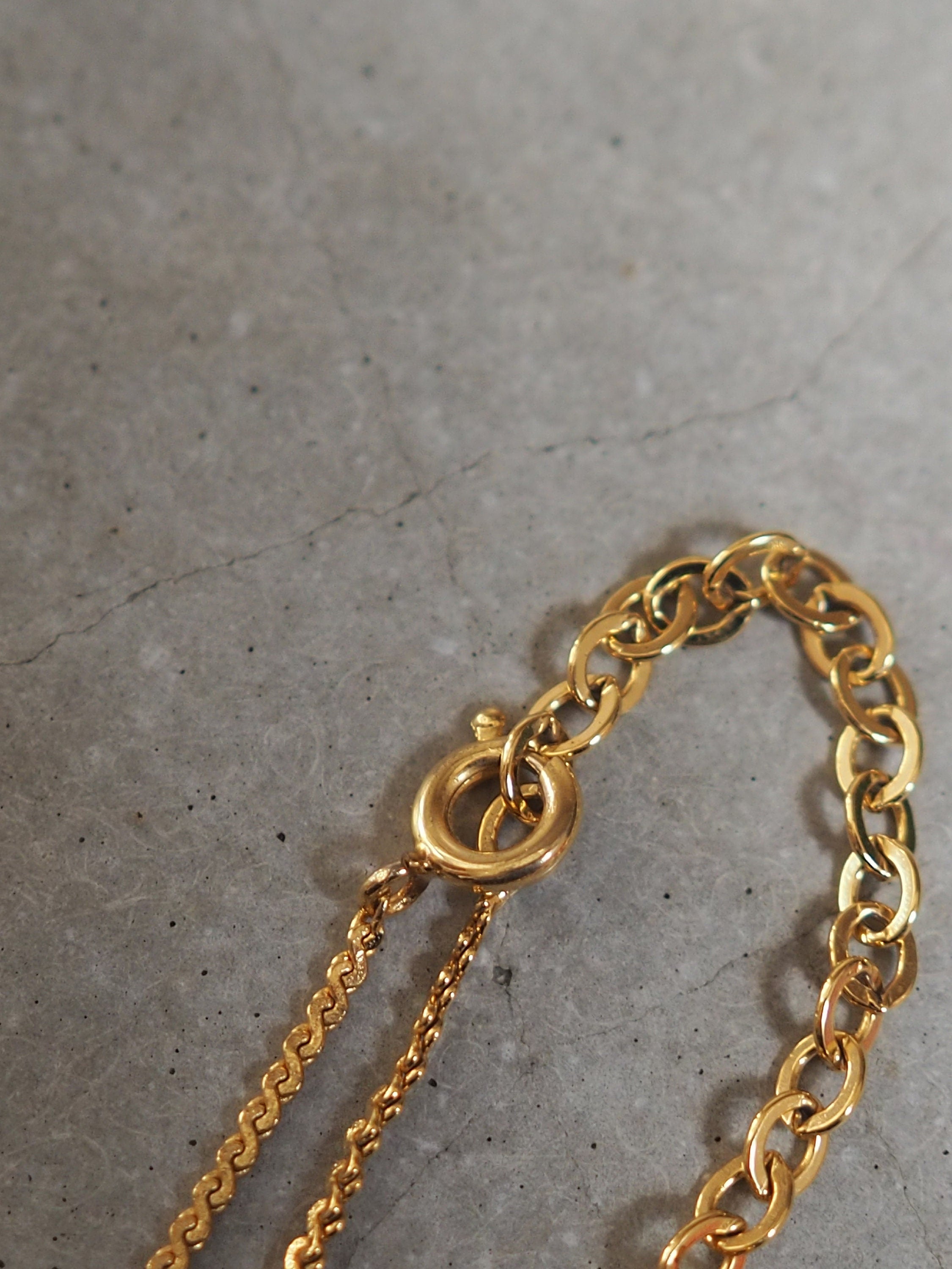 Christian Dior Necklace CD Logo Vintage Metal Gold Authentic