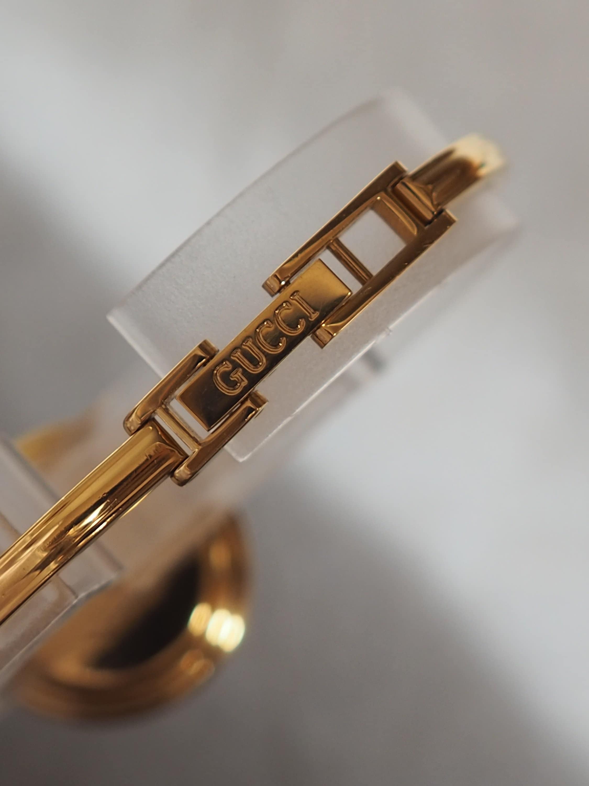 GUCCI Accessories Change Bezel 12 colors Bangle watch Wristwatch Gold