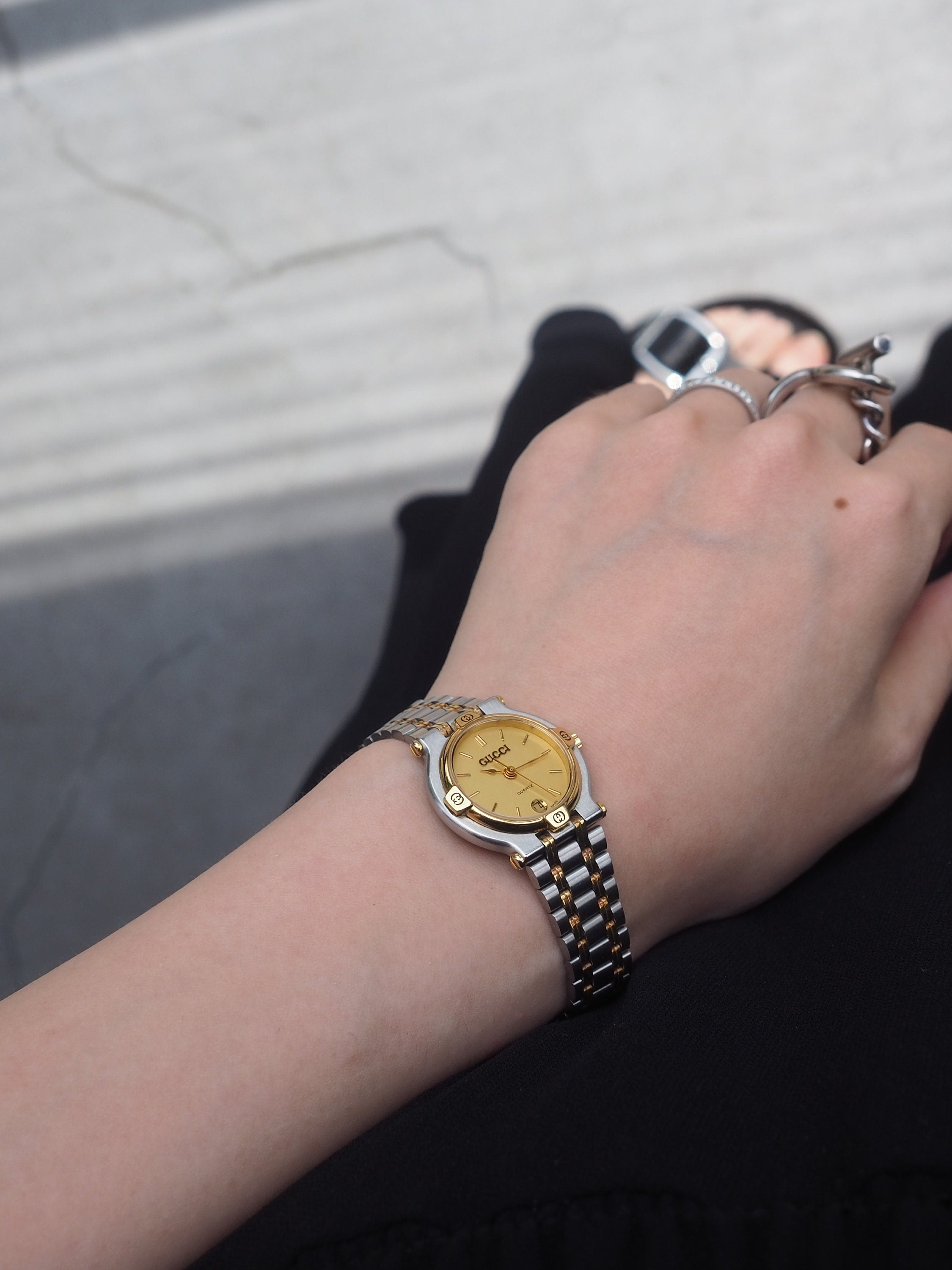 GUCCI Watch Wristwatch GG Gold Silver Metal Old Vintage Authentic